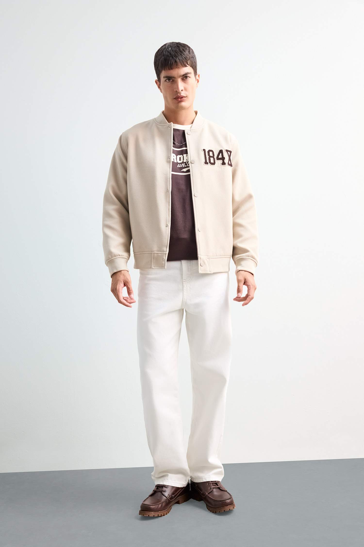 Куртка-бомбер с кнопками и воротником-поло