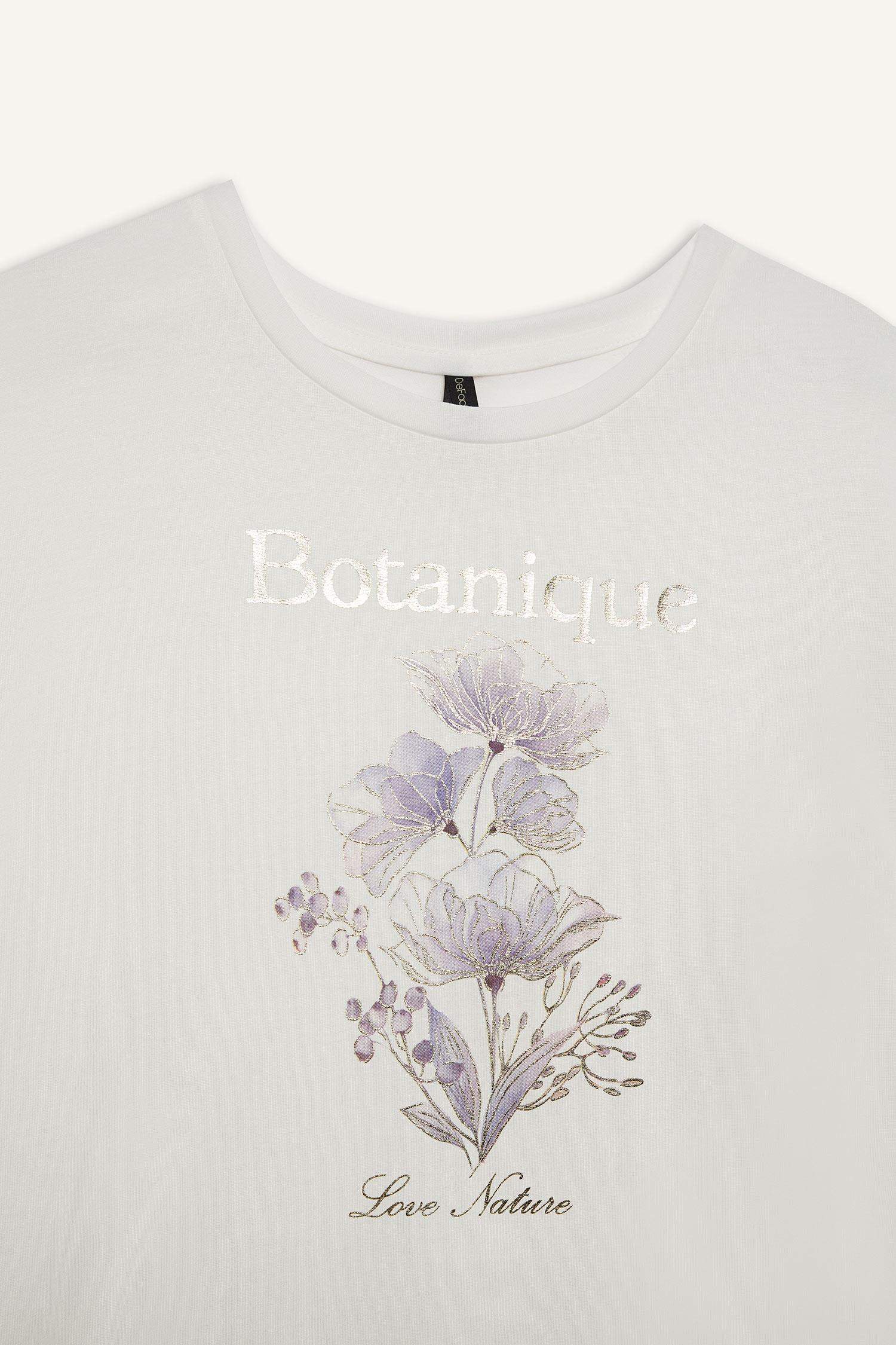 Bisiklet Yaka Çiçek Baskılı Kısa Kollu Tişört