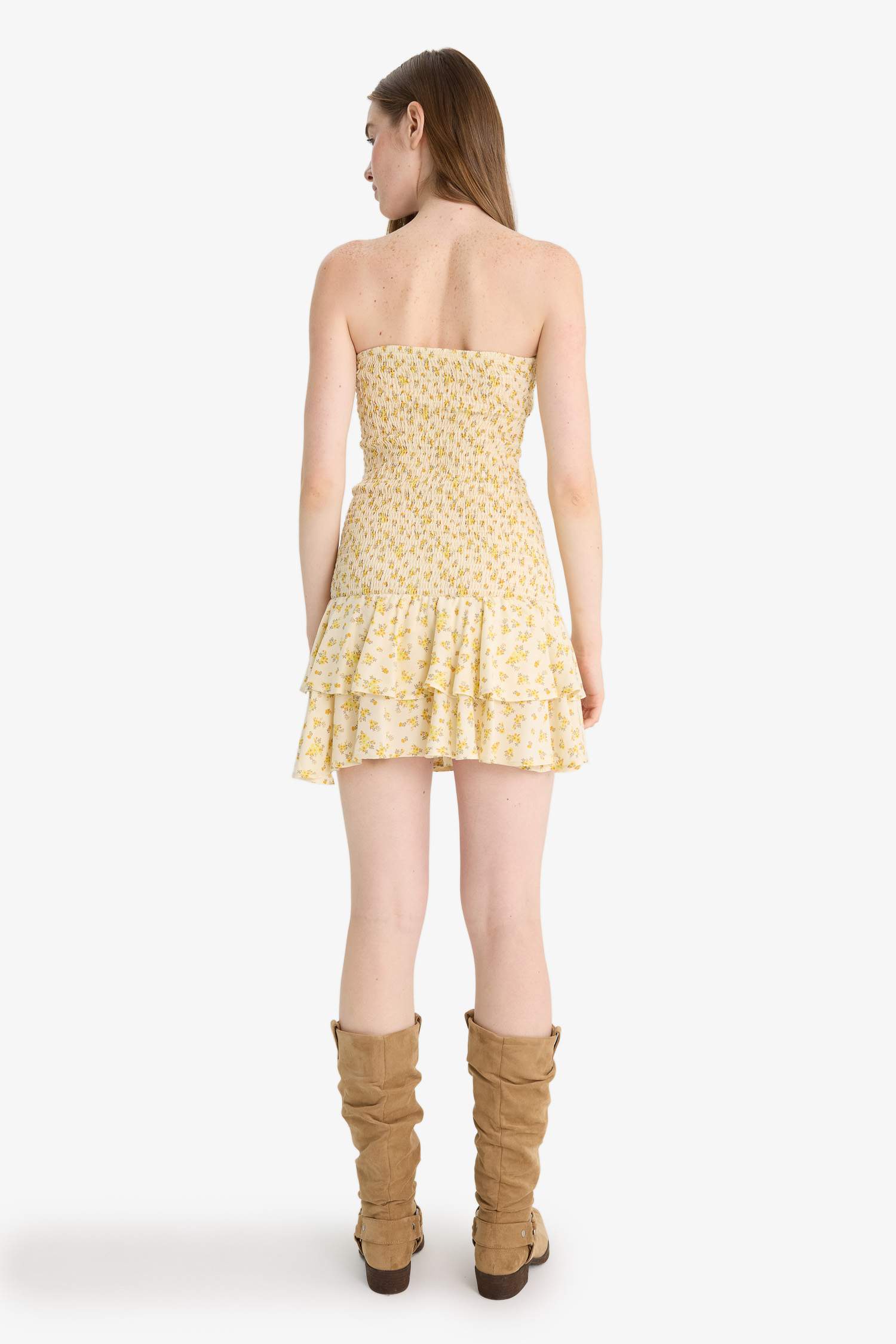 فستان قصير فلورال بدون حمالات