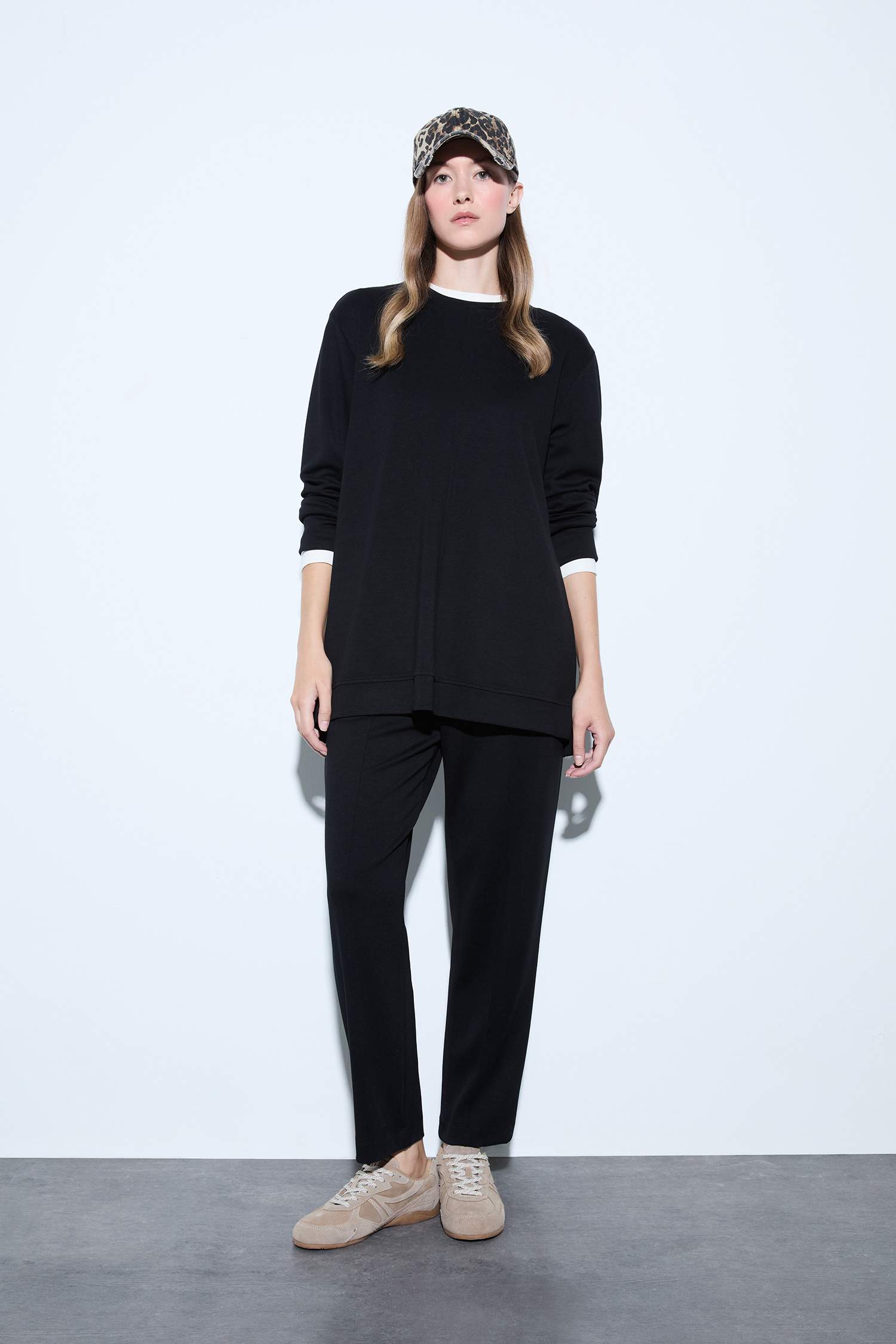 Regular Fit Crew Neck Long Sleeve Tunic