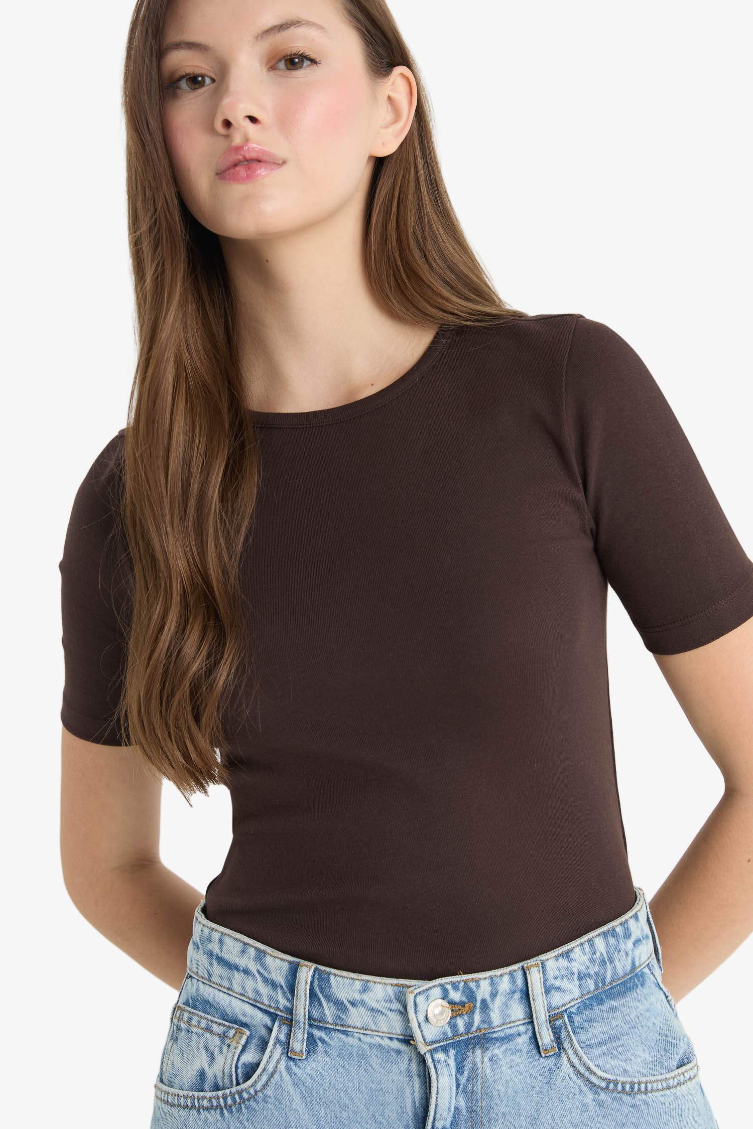 Fitted Bisiklet Yaka Basic Düz Ribana Kısa Kollu Tişört