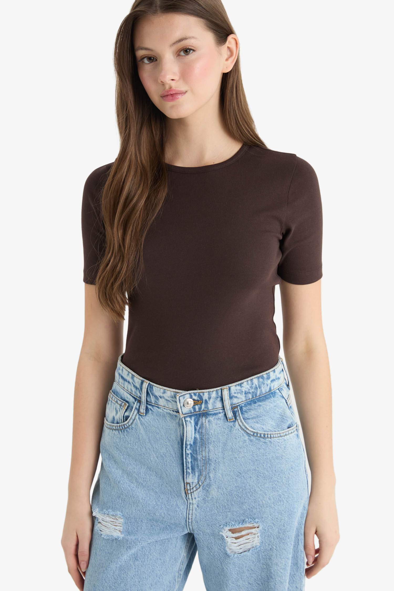 Fitted Bisiklet Yaka Basic Düz Ribana Kısa Kollu Tişört