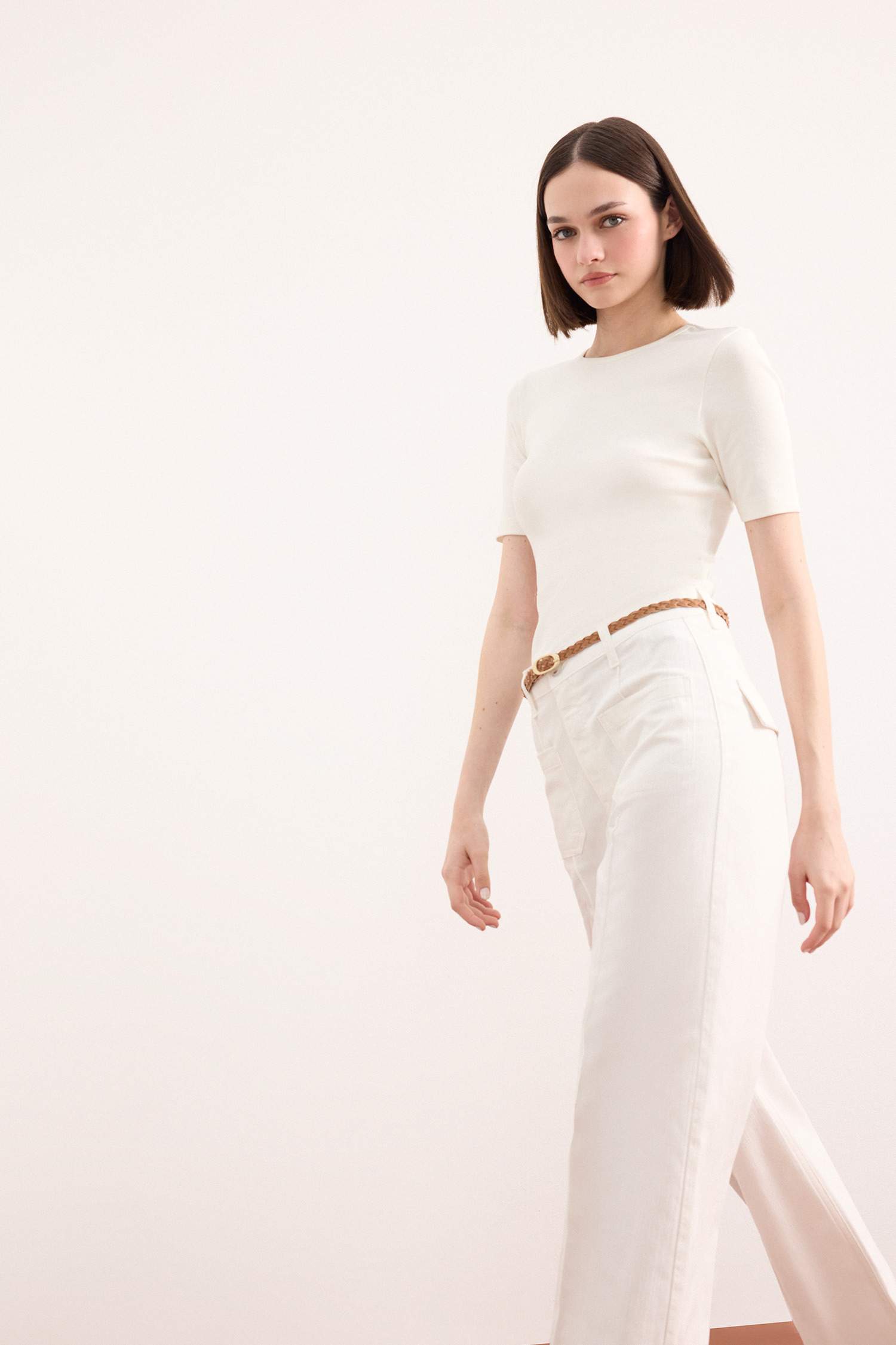 Fitted Bisiklet Yaka Basic Düz Ribana Kısa Kollu Beyaz Tişört