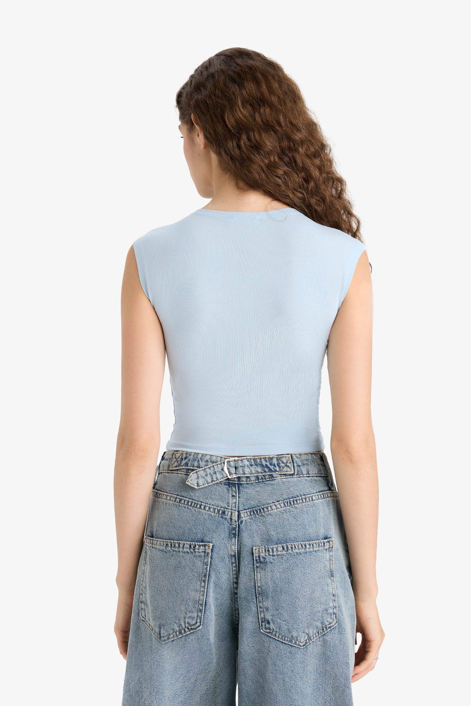 Fitted Yuvarlak Yaka Basic Düz Kısa Kollu Tişört