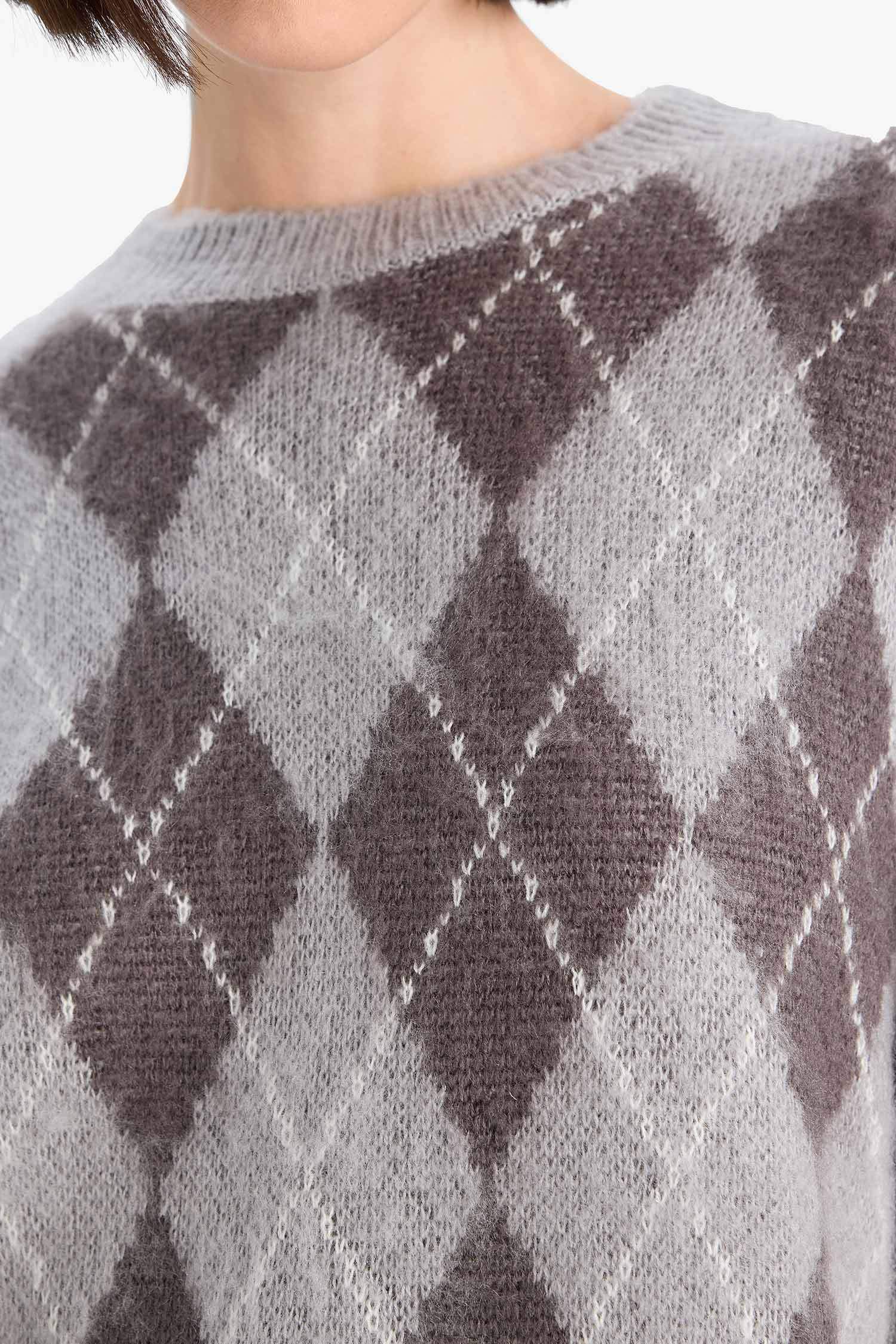 релакс пішімі дөңгелек жаға трикотаж Пулловер