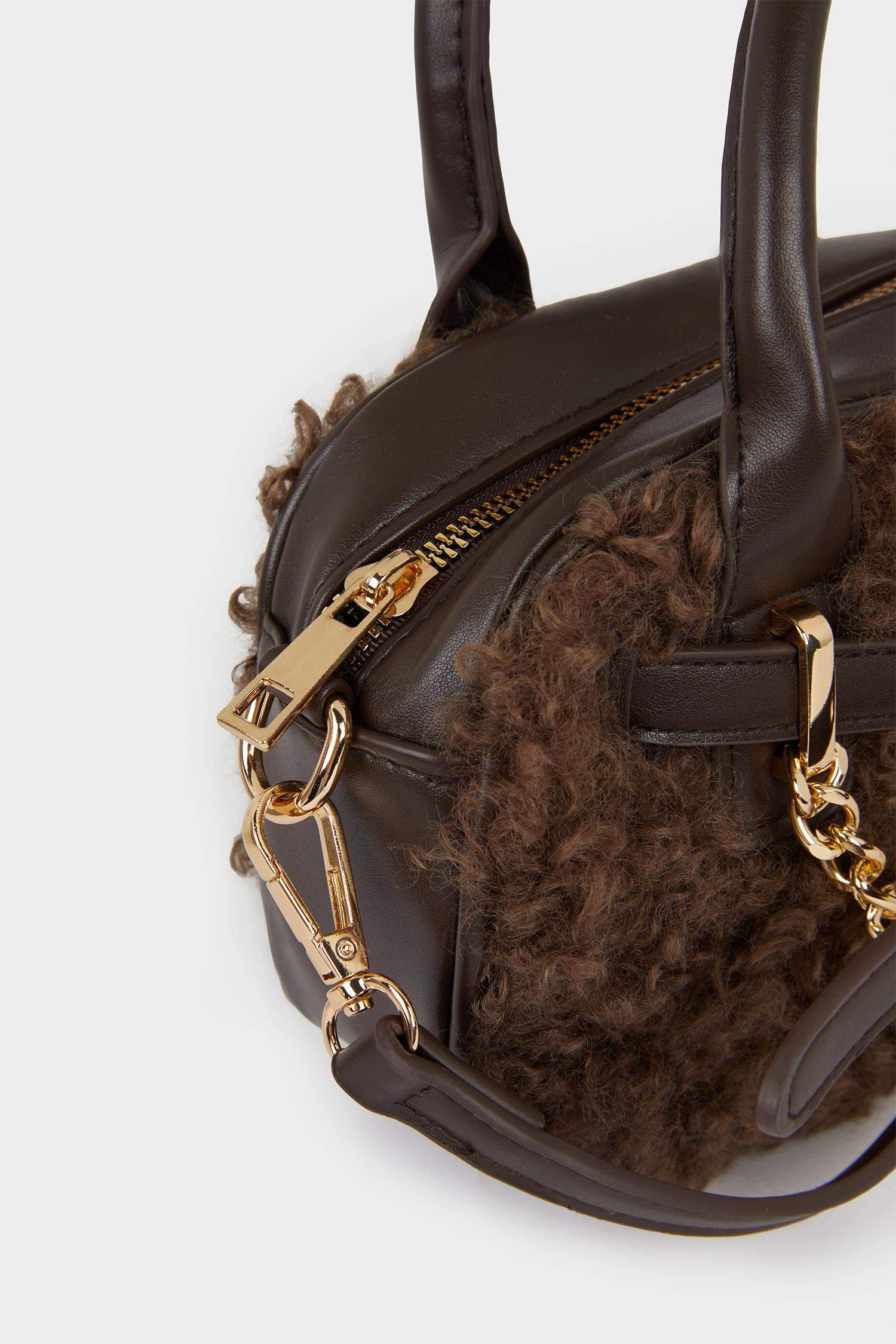 Kadın Pelüş Detaylı Suni Deri Çapraz Çanta