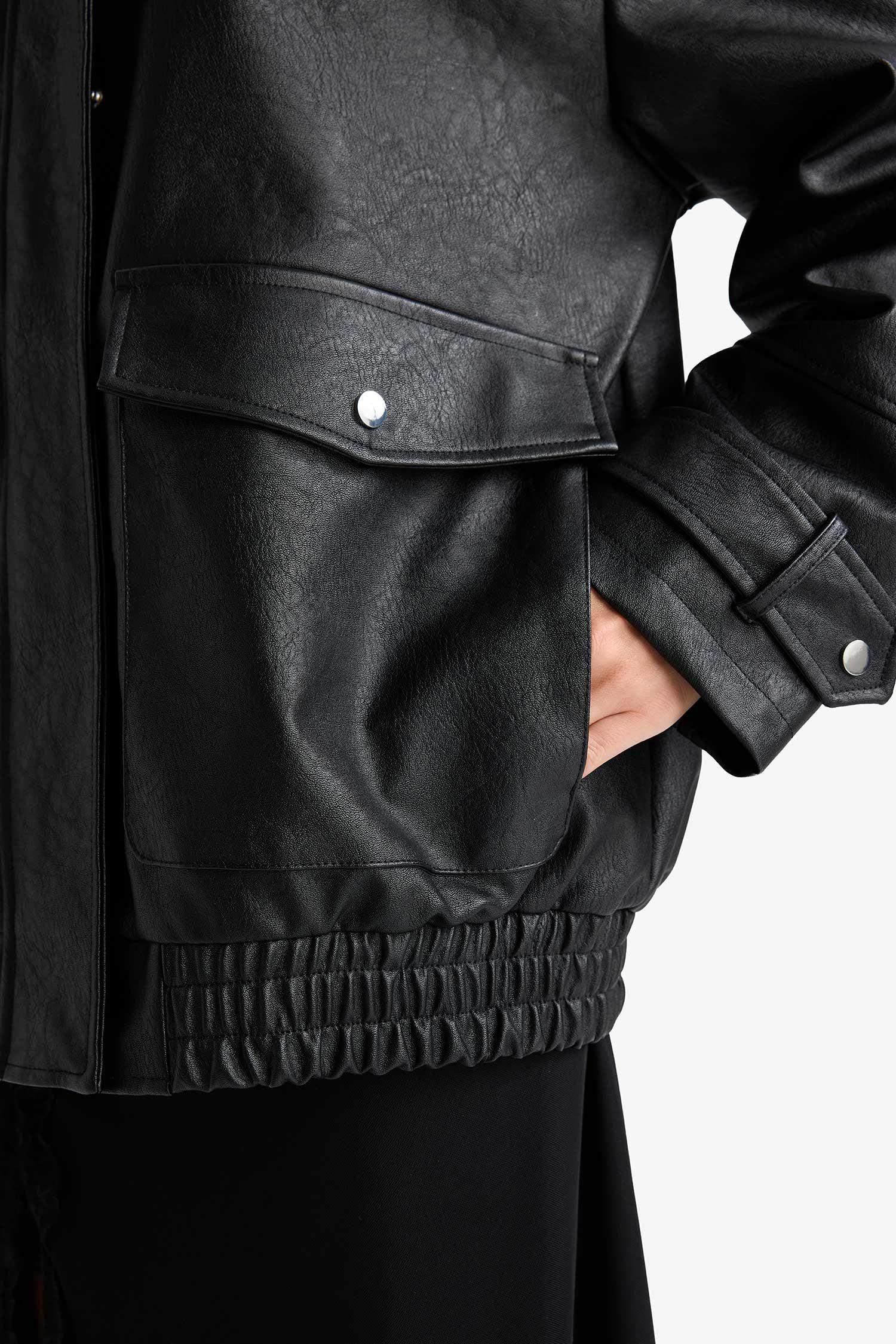 Afra x DeFacto Dad Fit Fermuarlı Suni Deri Mont