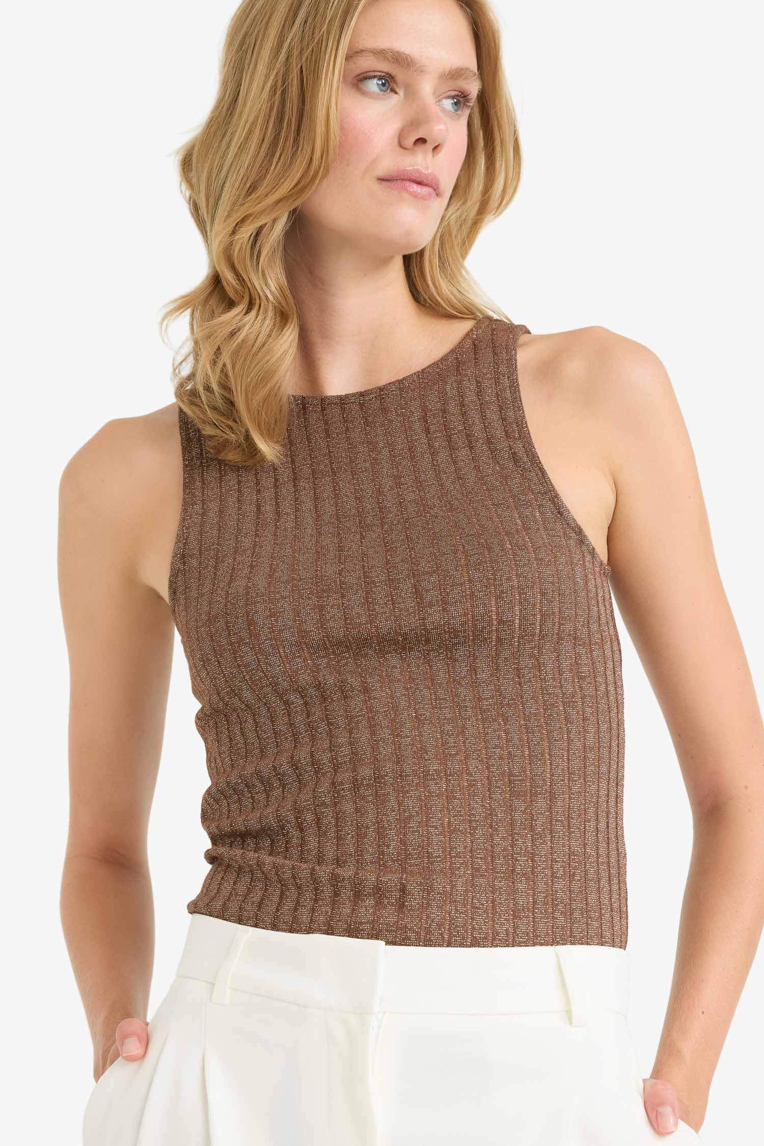 Slim Fit Dar Kesim Bisiklet Yaka Simli Kumaş Atlet