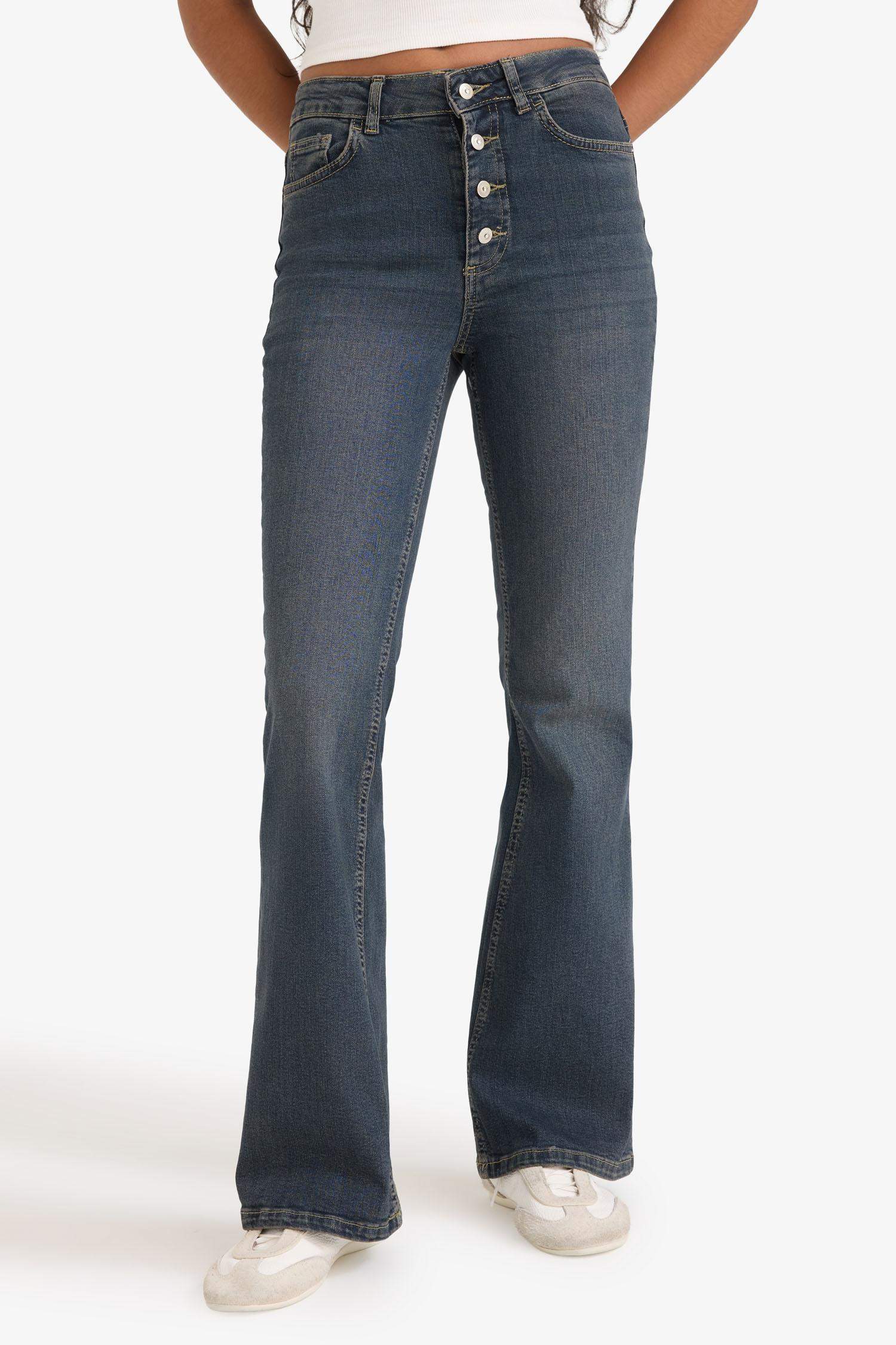 Mia Flare Fit Normal Bel Uzun Jean Yıkamalı Pantolon