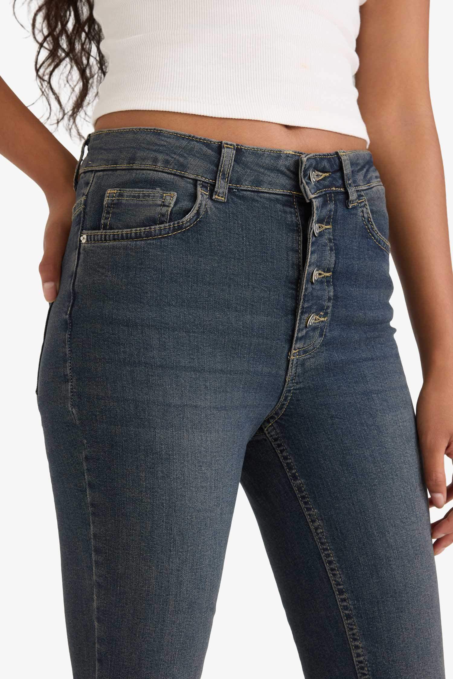 Mia Flare Fit Normal Bel Uzun Jean Yıkamalı Pantolon