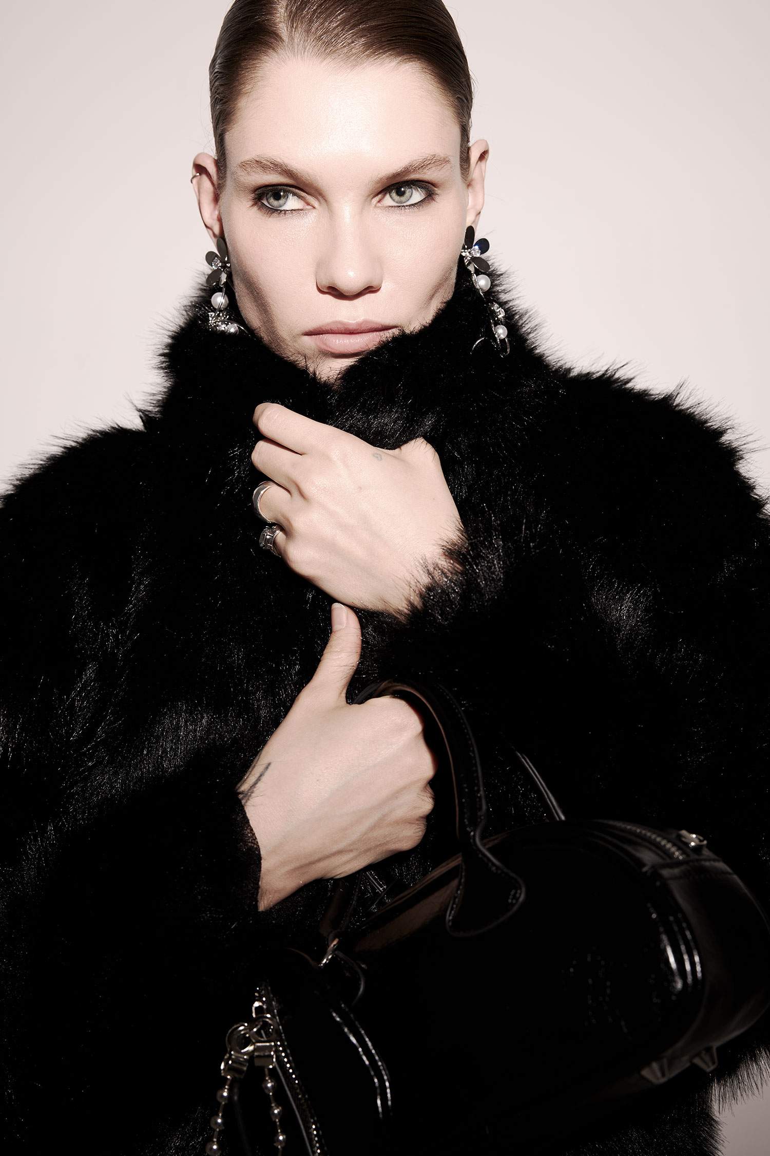 Regular Fit Kısa Suni Kürk