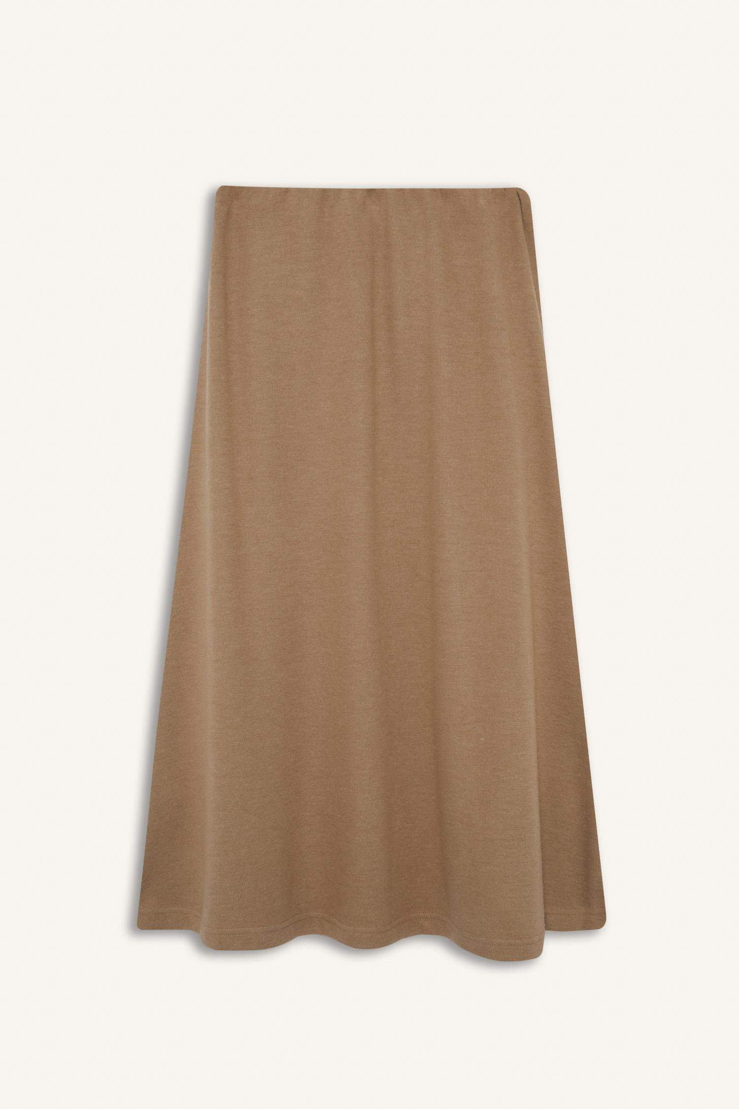 Юбка средней длины с рибаной на нормальной посадке