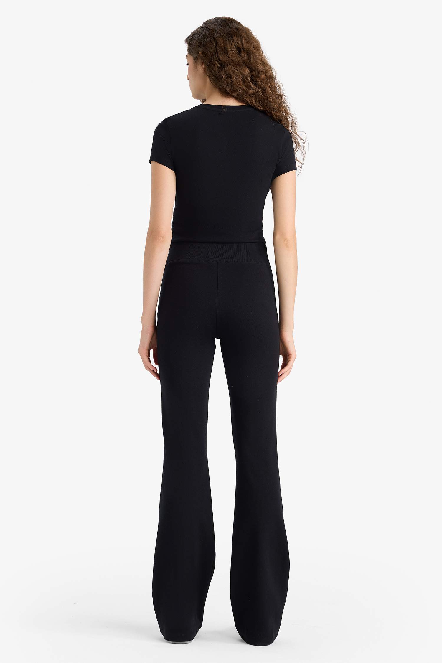 سيت ريبانا - قطعتين