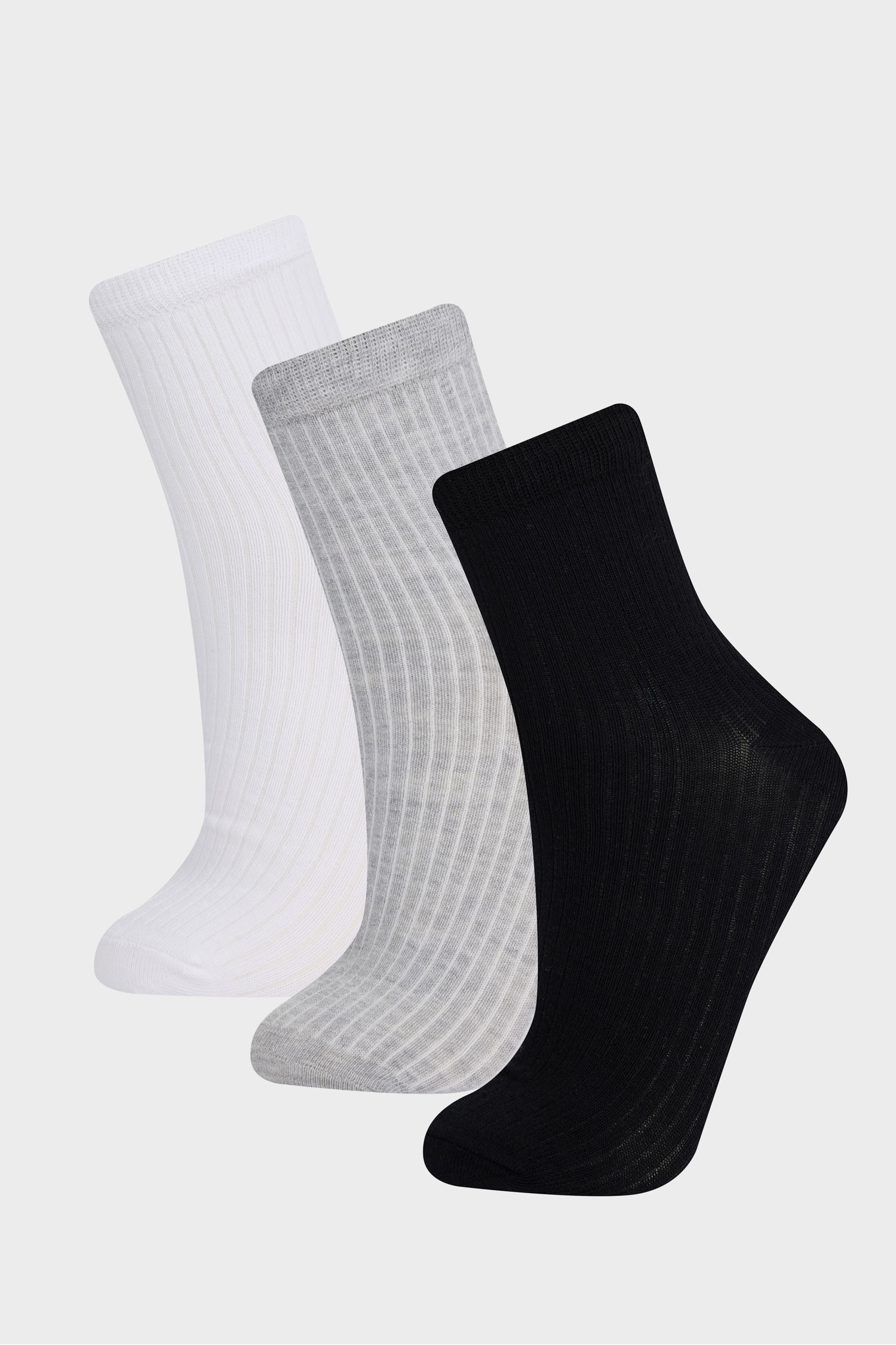 Woman 3 Piece Cotton Ankle Socks