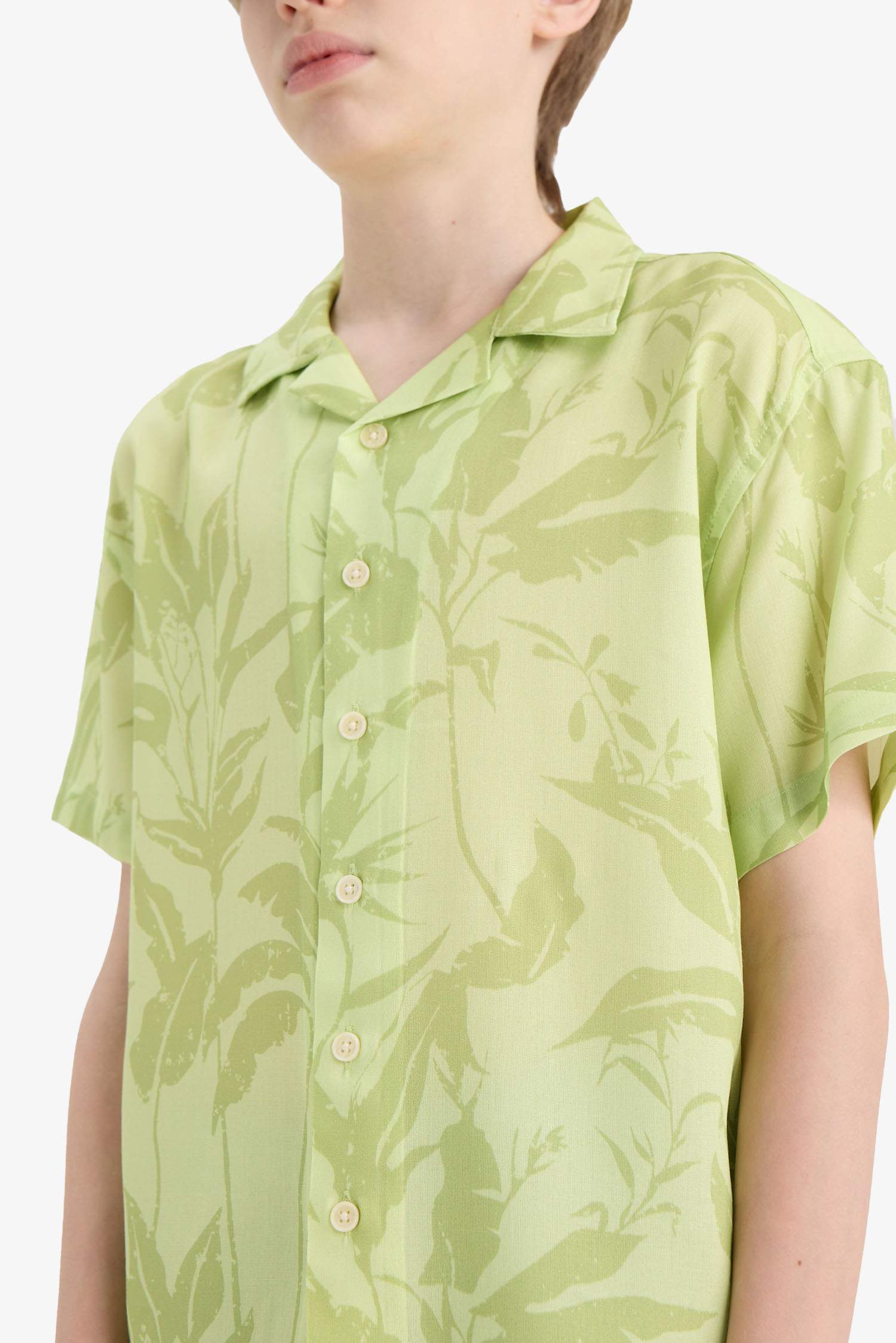 قميص بولو أخضر اولادي اوفر سايز فيسكوز