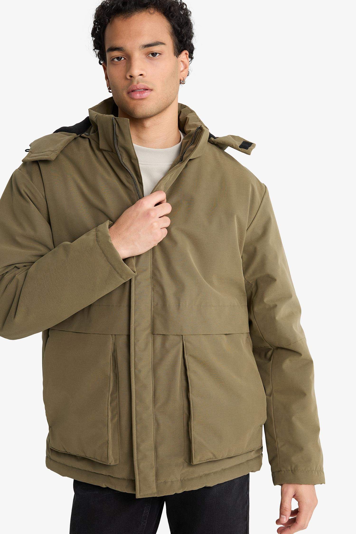 бас киімді Пальто