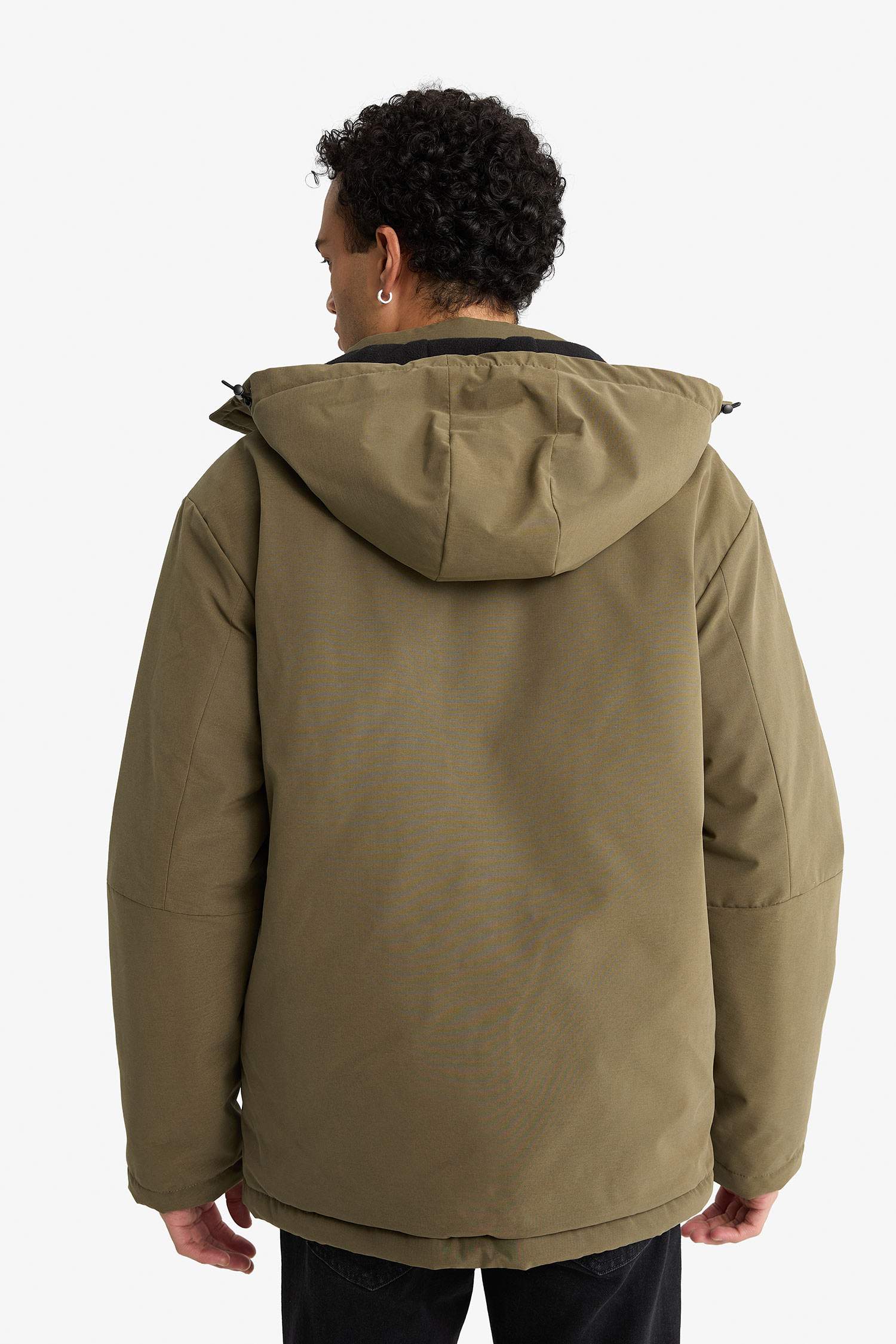 бас киімді Пальто