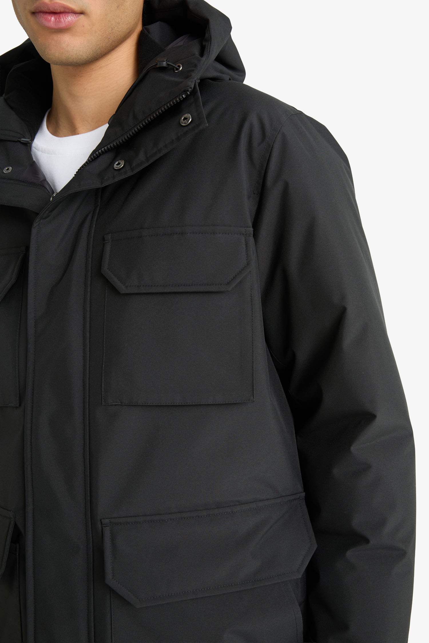 Su İtici Regular Fit Kapüşonlu Çift Cepli Fermuarlı Çıtçıtlı Mont