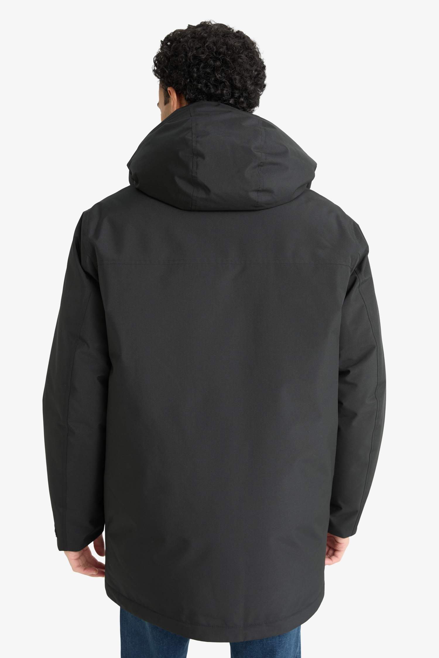 Su İtici Regular Fit Kapüşonlu Çift Cepli Fermuarlı Çıtçıtlı Mont