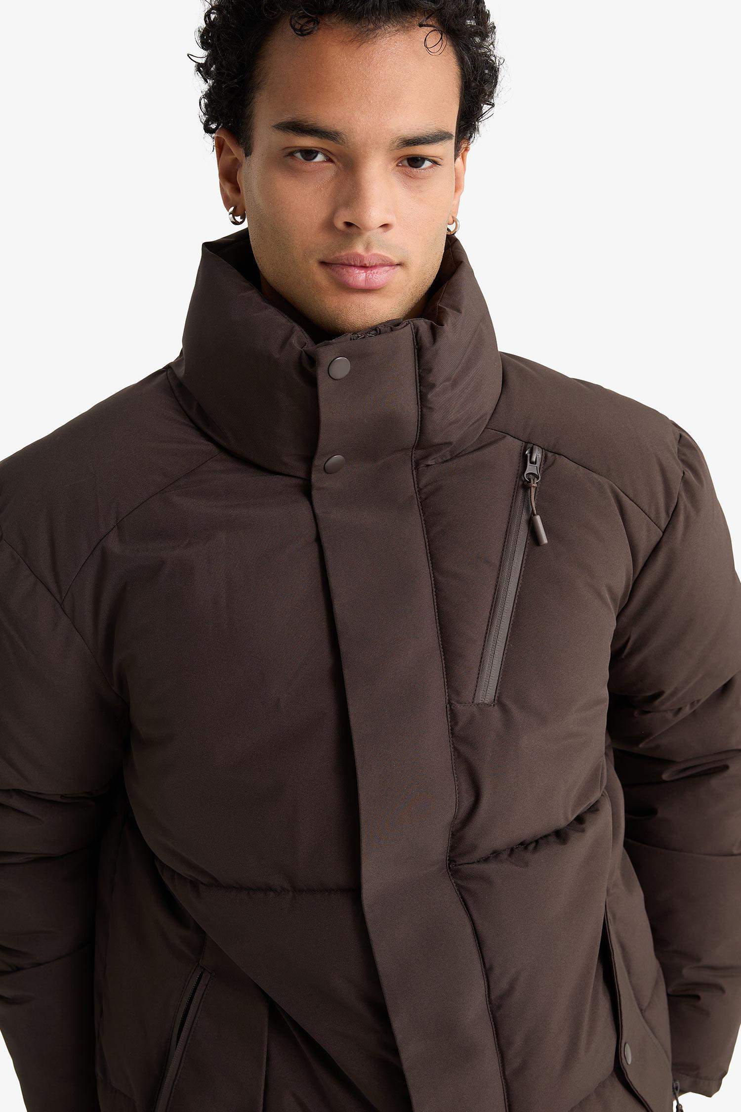 Su İtici Regular Fit Dik Yaka İç Cepli Fermuarlı Cepli Mont