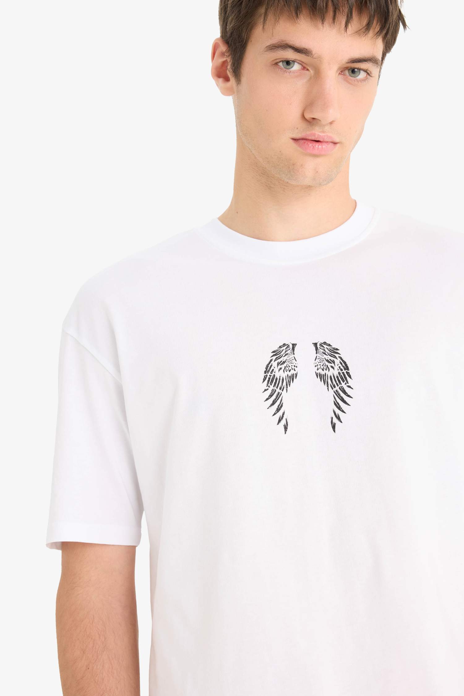 %100 Pamuk Boxy Fit Bisiklet Yaka Sırt Baskılı Kısa Kollu Tişört