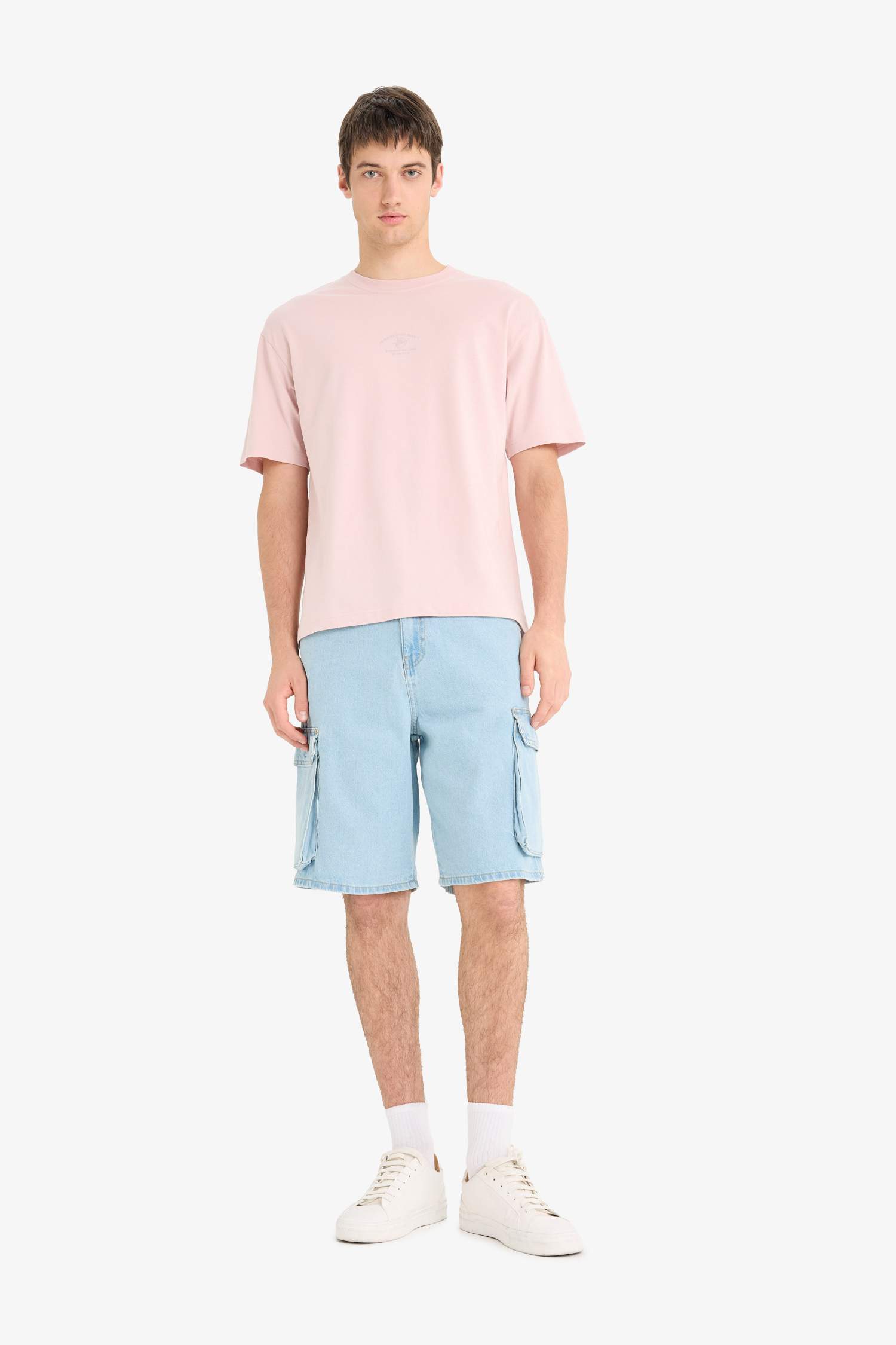 %100 Pamuk Boxy Fit Bisiklet Yaka Sırt Baskılı Kısa Kollu Tişört