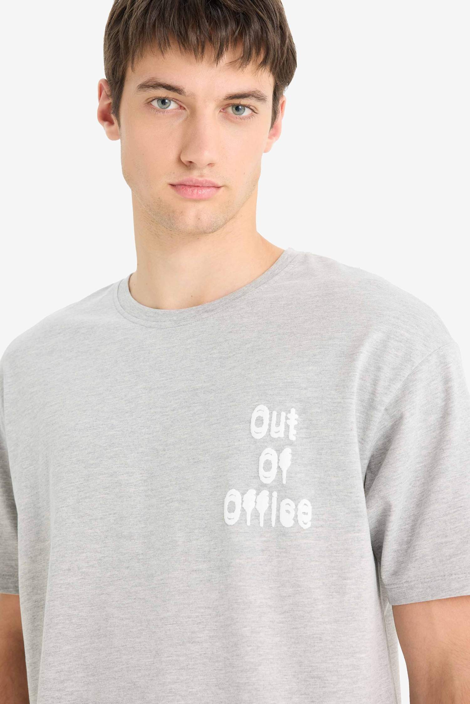 Boxy Fit Bisiklet Yaka Sırt Baskılı Kısa Kollu Tişört