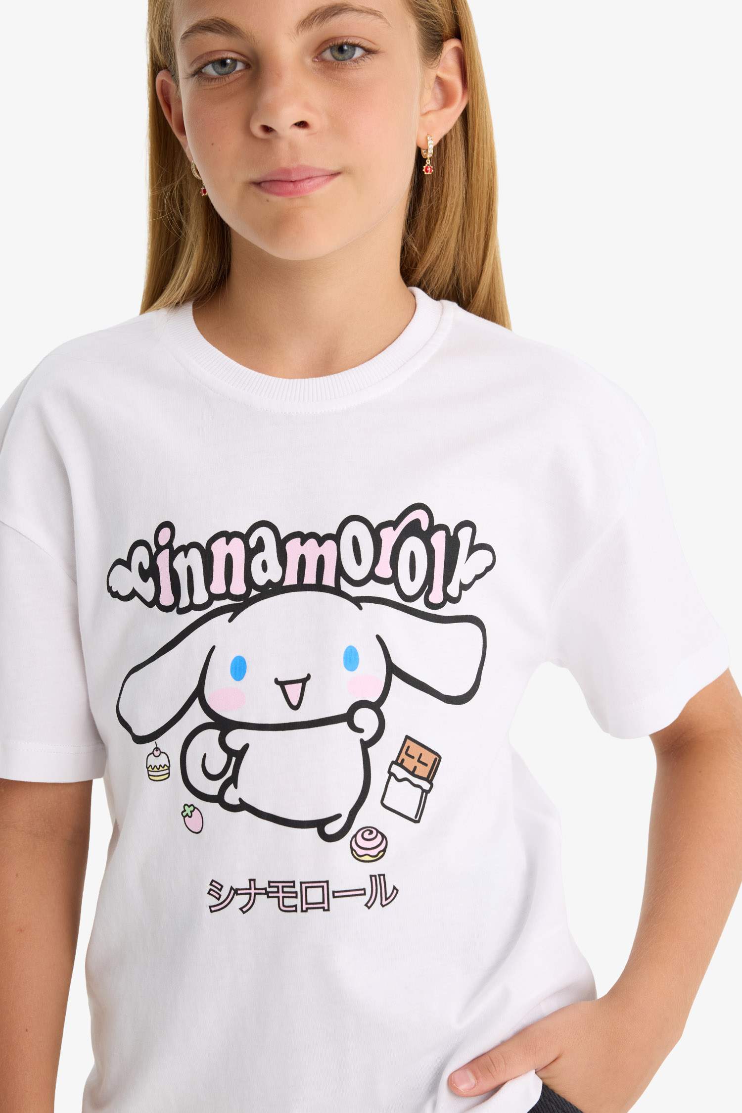 Kız Çocuk Hello Kitty Relax Fit Bisiklet Yaka Kısa Kollu Tişört