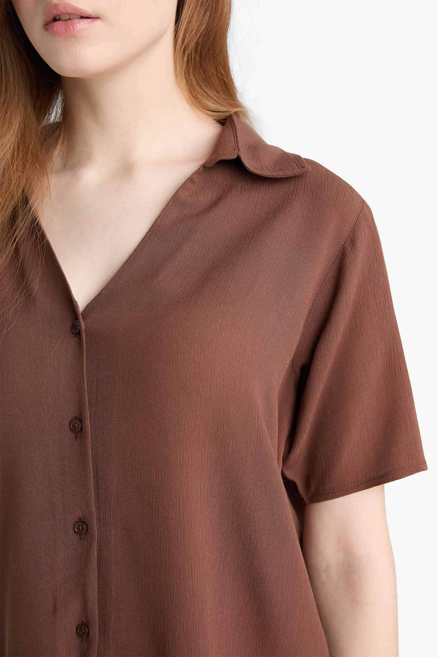 Regular Fit Kaçık Yaka Krinkıl Viskon Kısa Kollu Gömlek