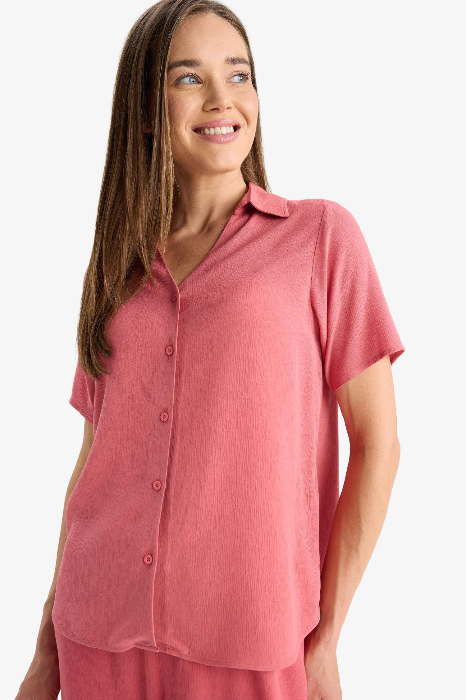 Regular Fit Kaçık Yaka Krinkıl Viskon Kısa Kollu Gömlek