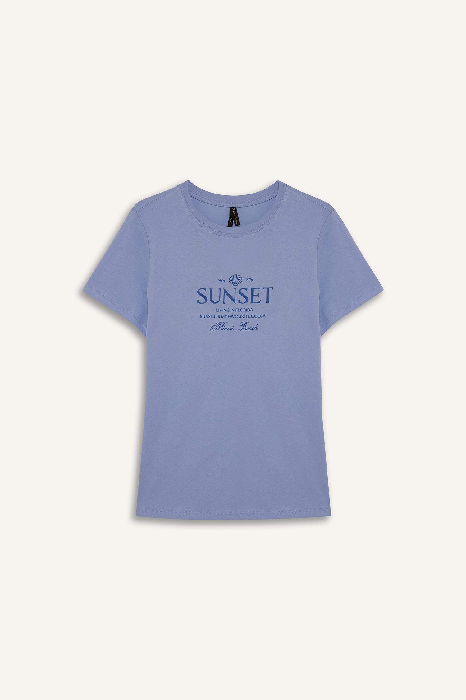 تيشيرت نص ردن قصة عادية ممشط