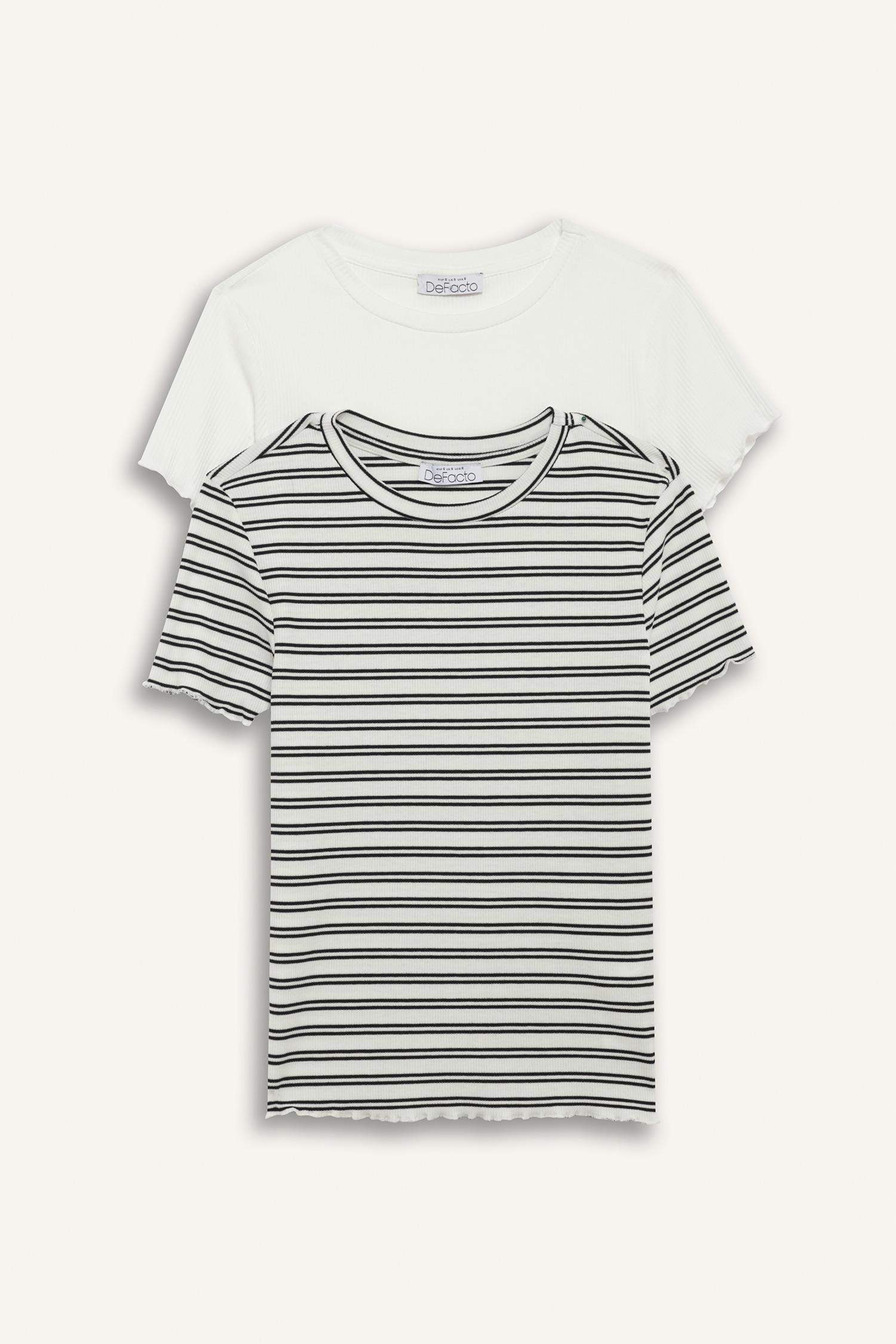 سيت قصة عادية من قطعتين