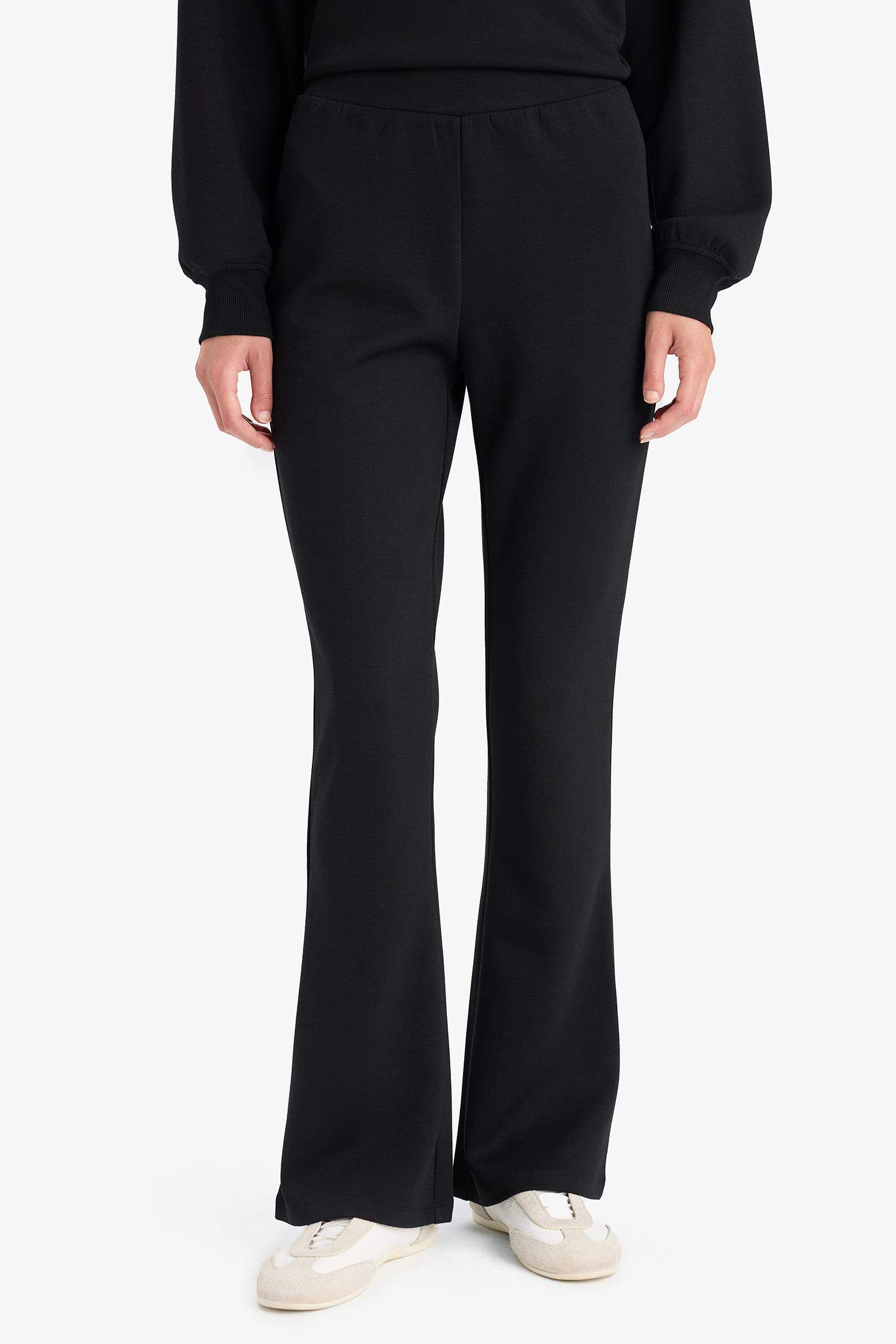 سروال برجل واسع