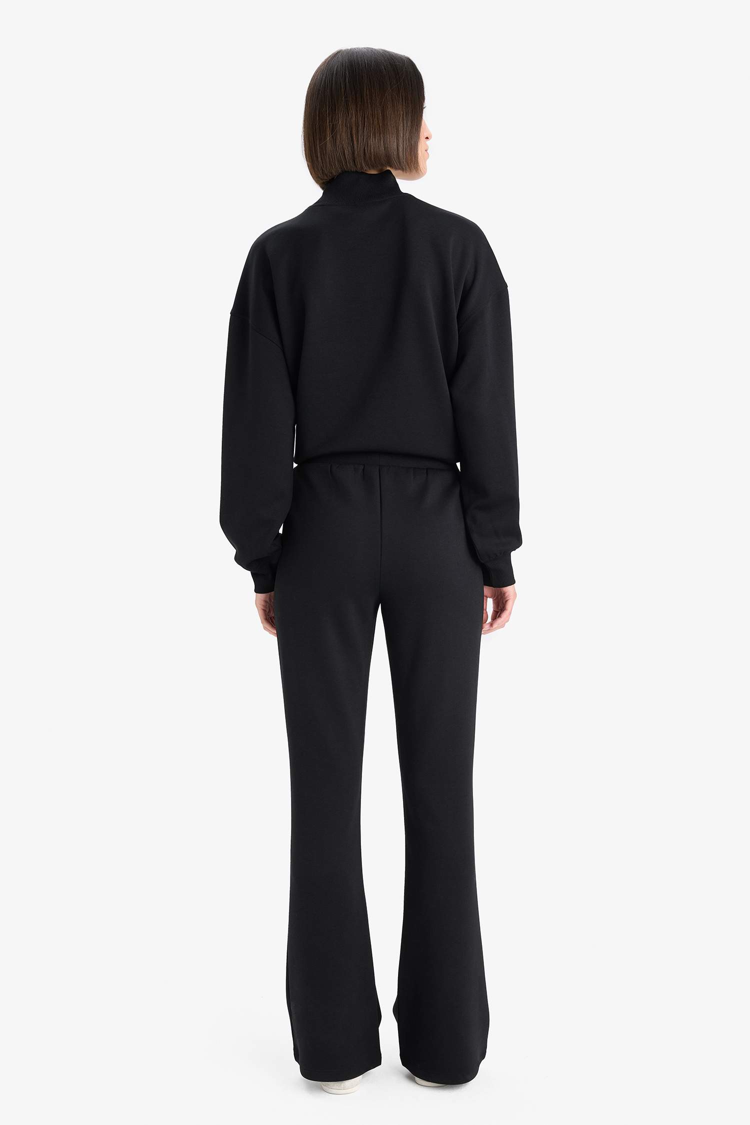 سروال برجل واسع