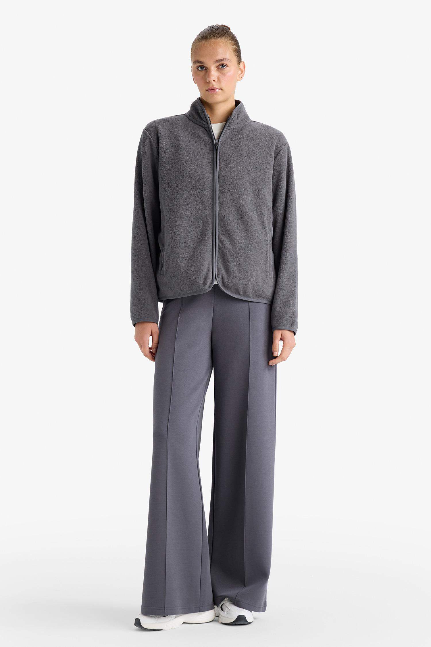 سروال قصة مستقيمة