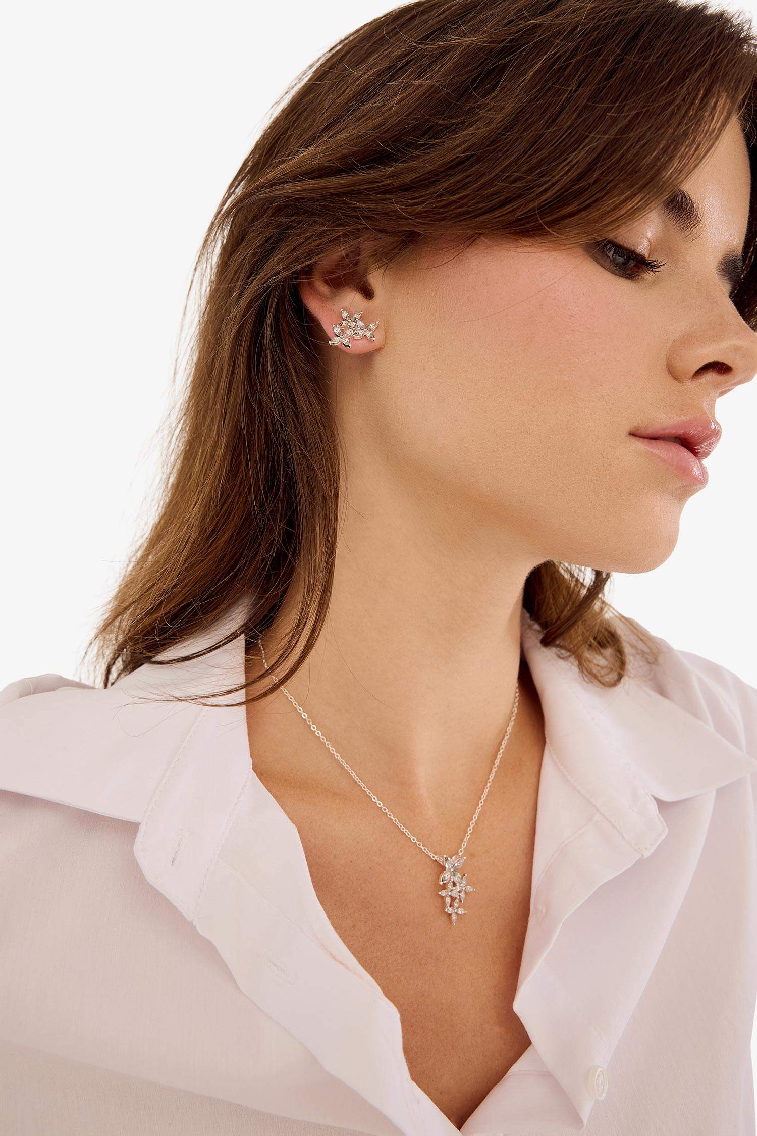 Kadın Taşlı Çiçekli Silver Kolye Küpe Seti