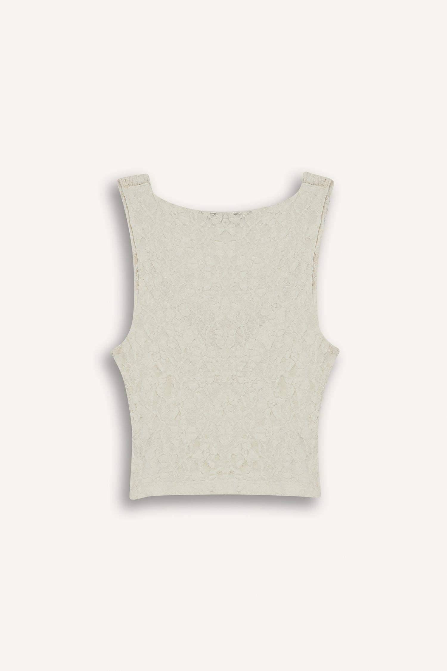 Slim Fit Dar Kesim Degaje Yaka Kolsuz Dantel Bluz