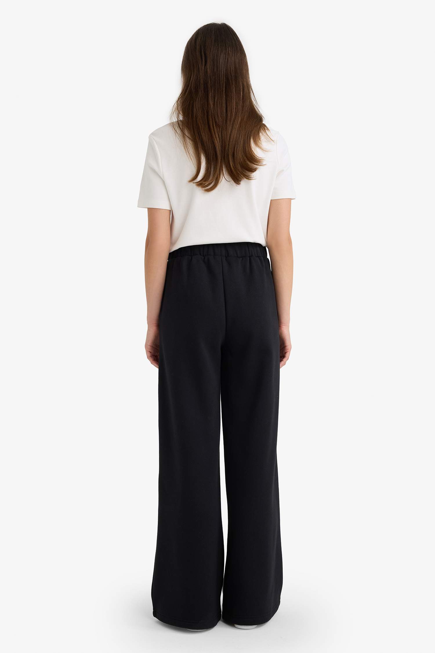 Straight Fit Pocketed Trousers