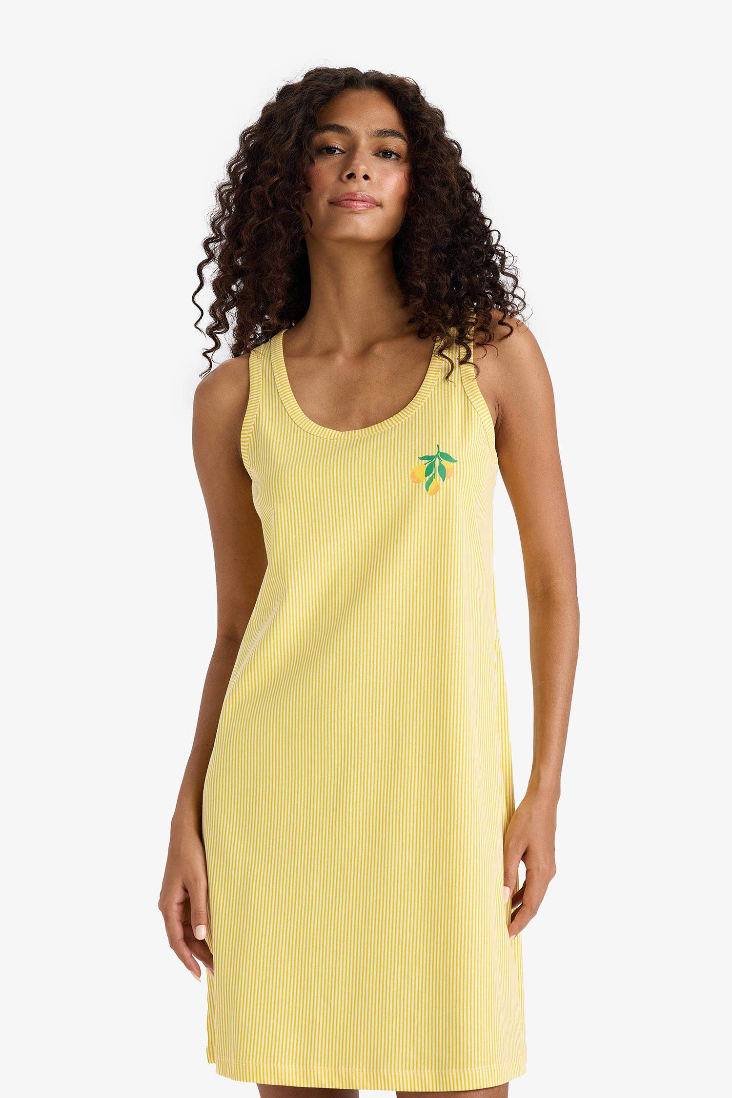 Regular Fit U Yaka Baskılı Kolsuz Gecelik-Fall in Love