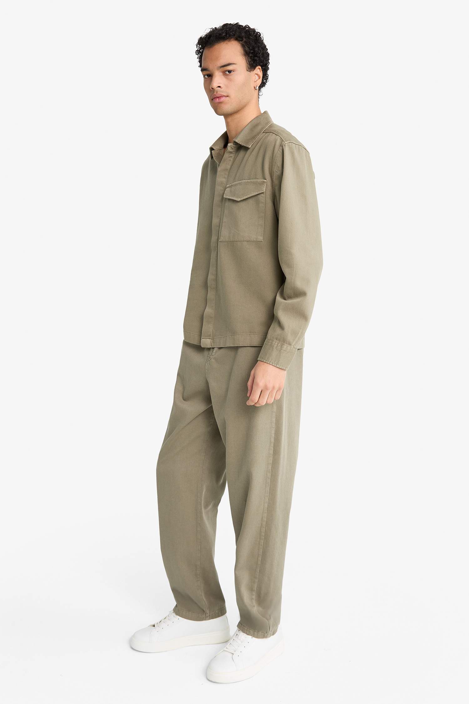 Baggy Fit Wide Leg Gabardine Trousers