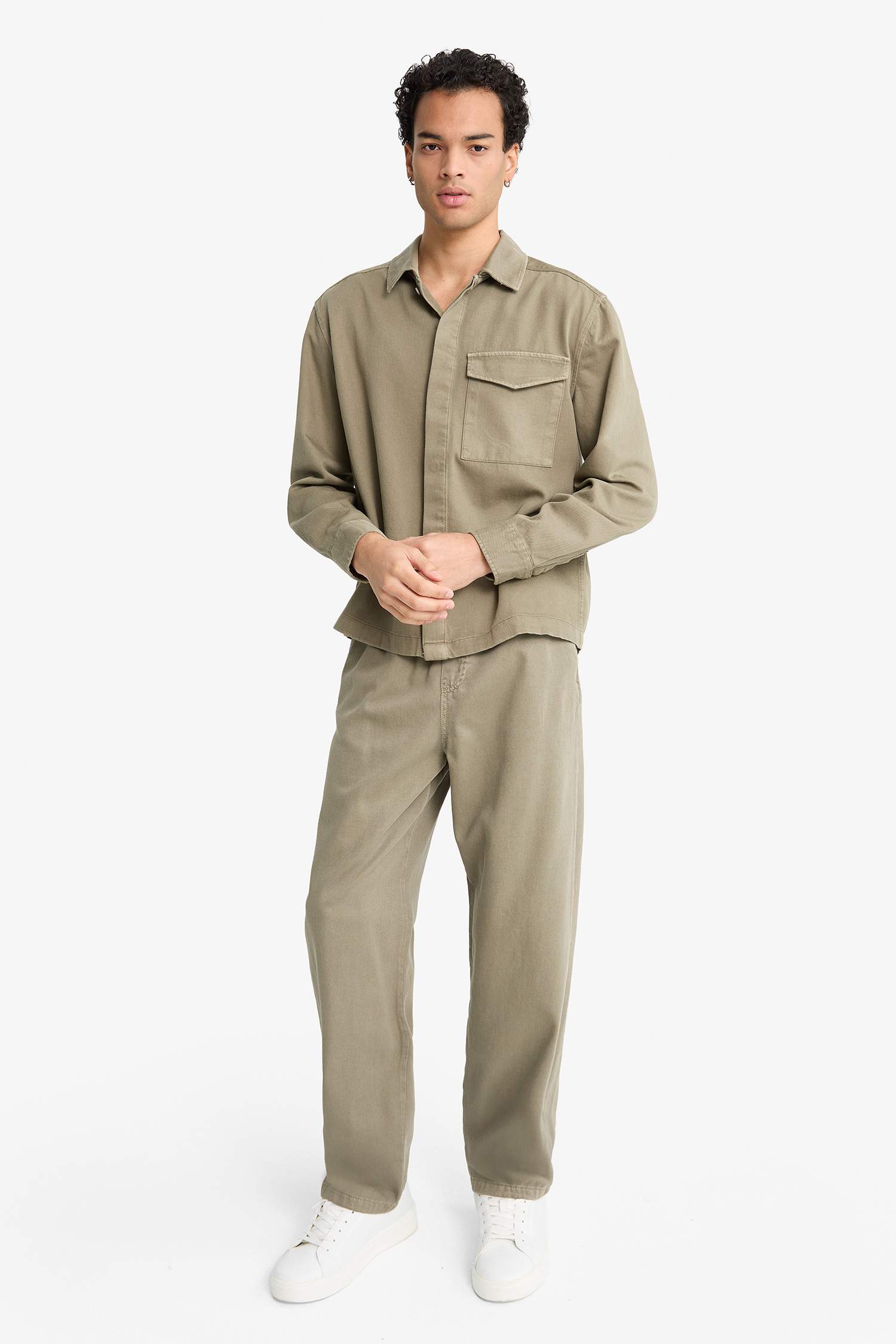 Baggy Fit Wide Leg Gabardine Trousers
