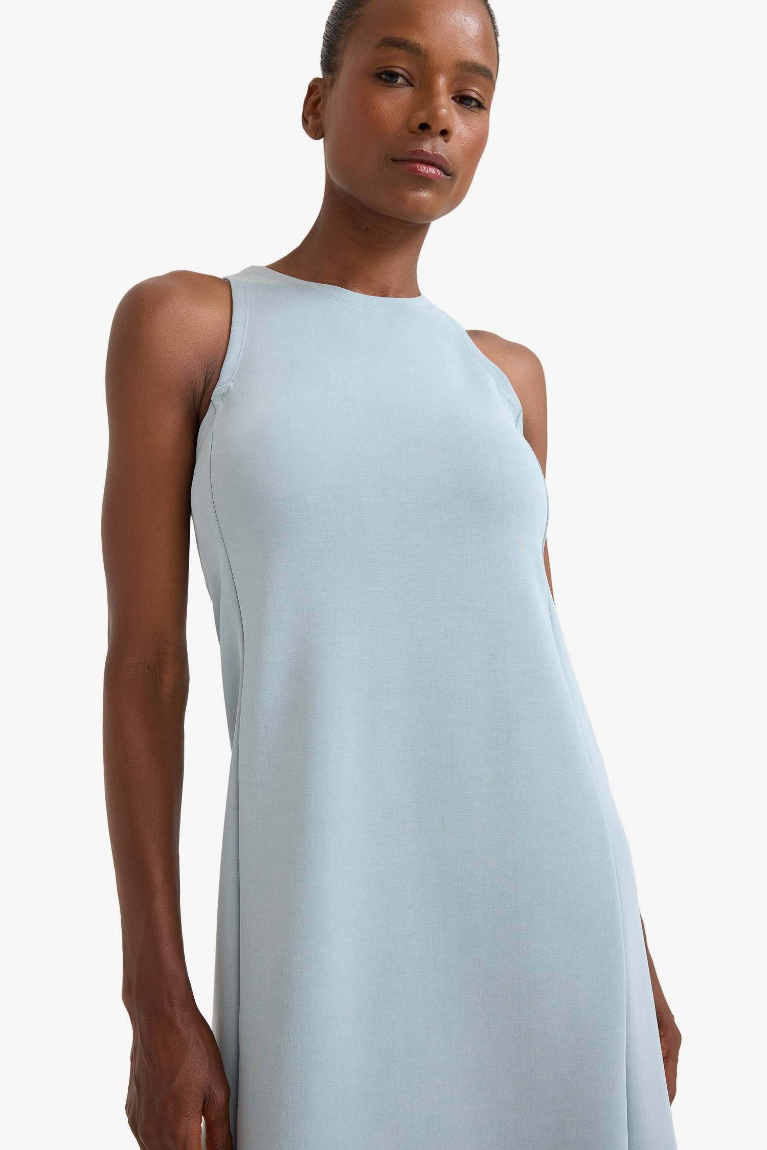 DeFactoFit Yuvarlak Yaka Modal Kolsuz Midi Elbise