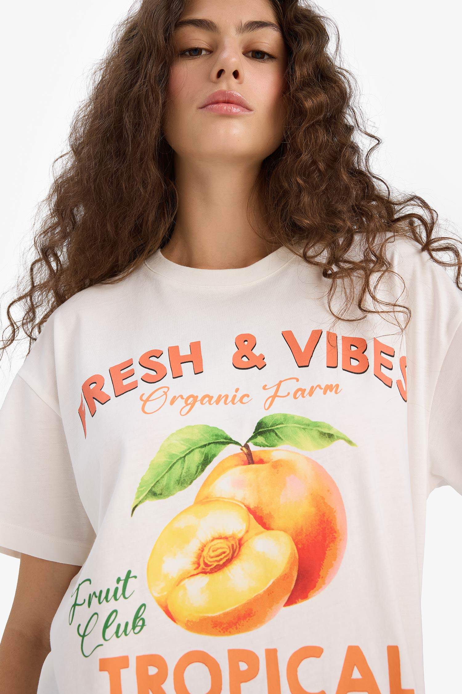 Oversize футболка с круглым вырезом и принтом с коротким рукавом