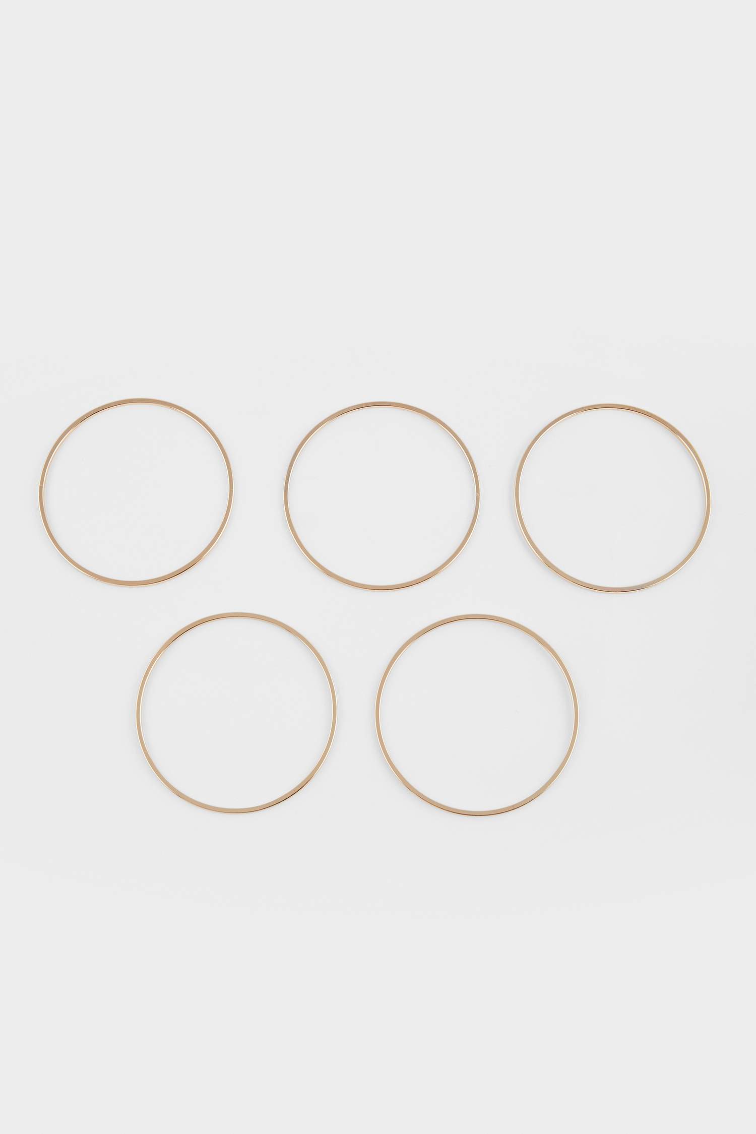 طقم 5 أساور ذهبية نسائي