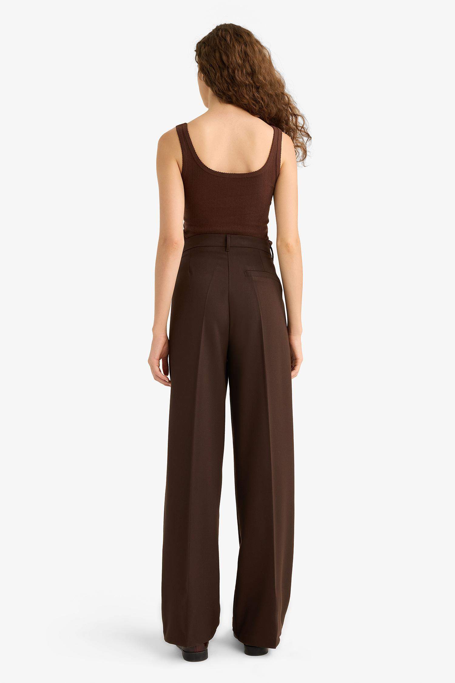 سروال قصة مستقيمة بجيب فليتو