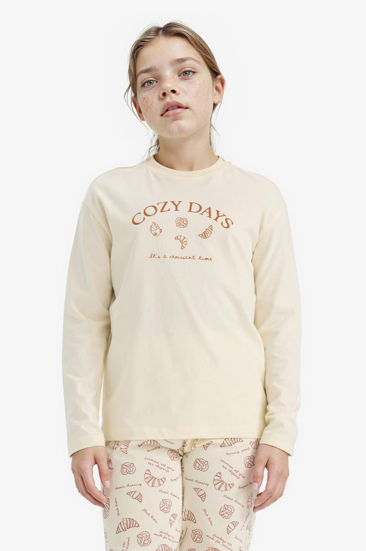 Kız Çocuk Pijama Takımı Baskılı Uzun Kollu Üst Desenli Uzun Alt