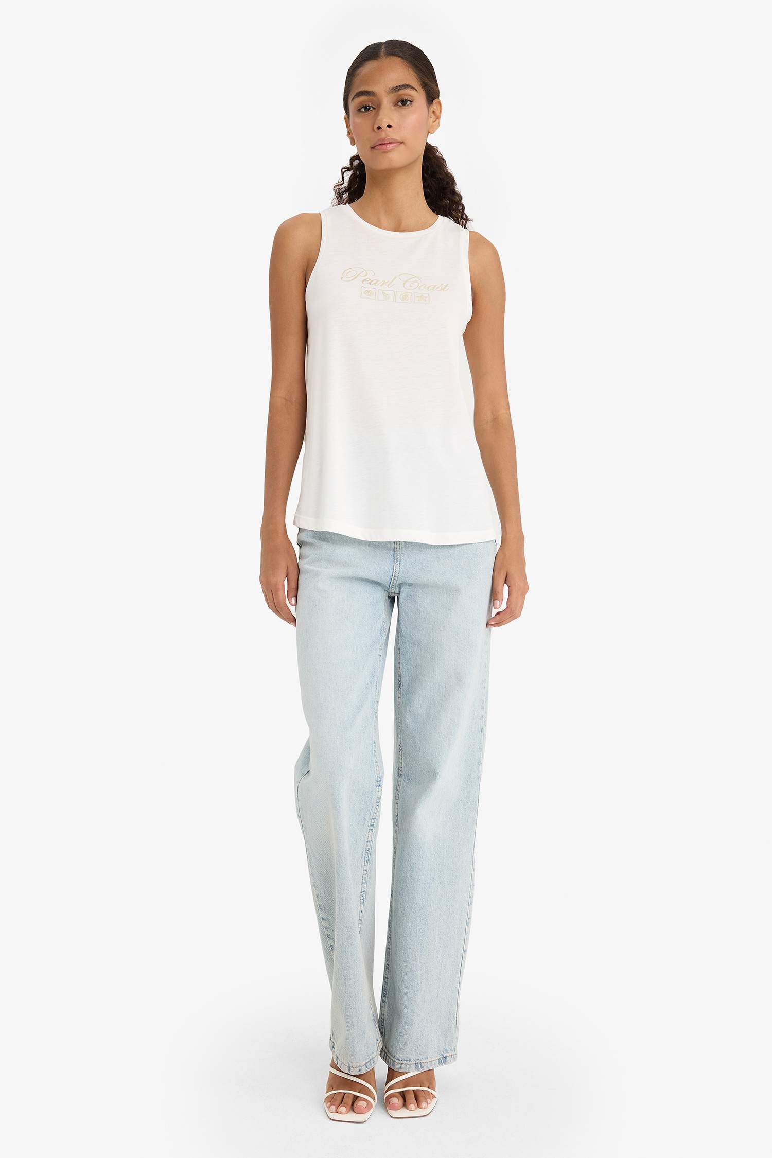 تيشيرت كت قصة مريحة وطبعة شعار