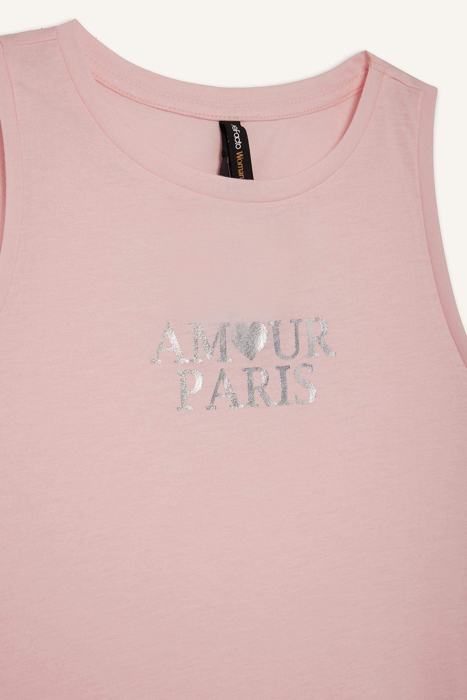 تيشيرت كت قصة مريحة وطبعة شعار