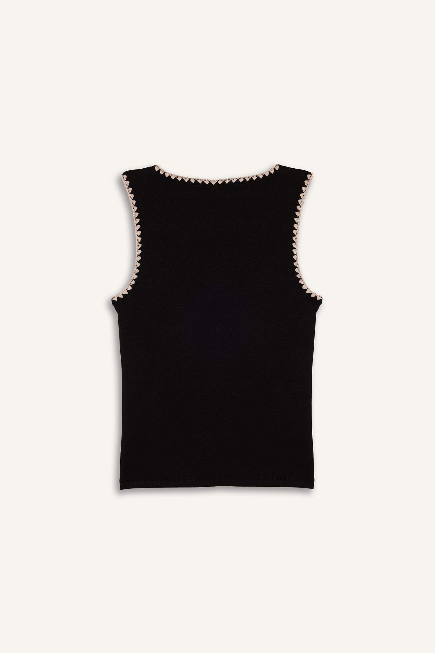 Slim Fit Dar Kesim Yuvarlak Yaka Ribana Atlet