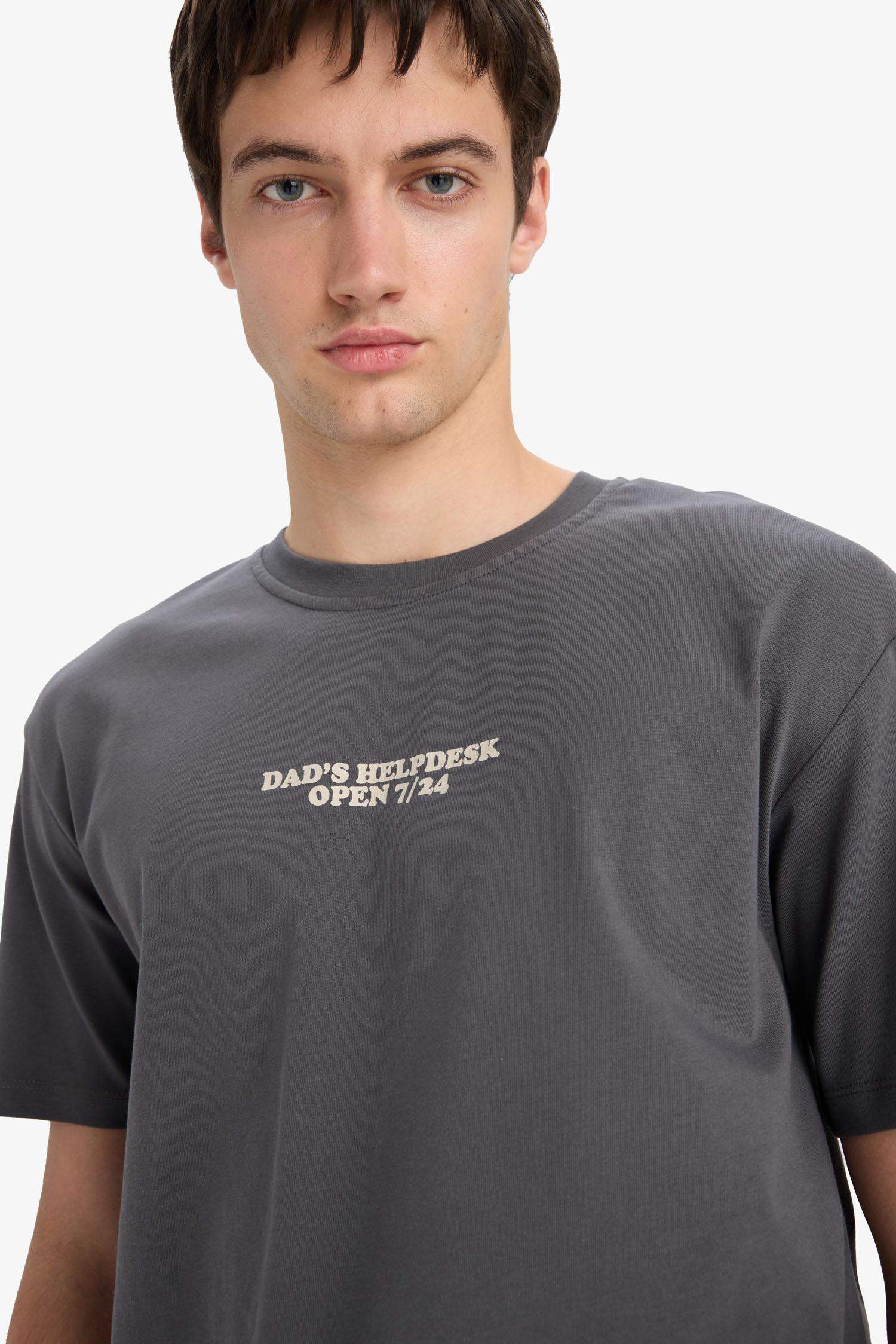 Boxy Fit Crew Neck Short Sleeve T-Shirt